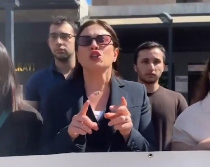 İzmir’de 7 yaşındaki çocuğu istismar eden sabıkalı sanığa önce ceza sonra tahliye
