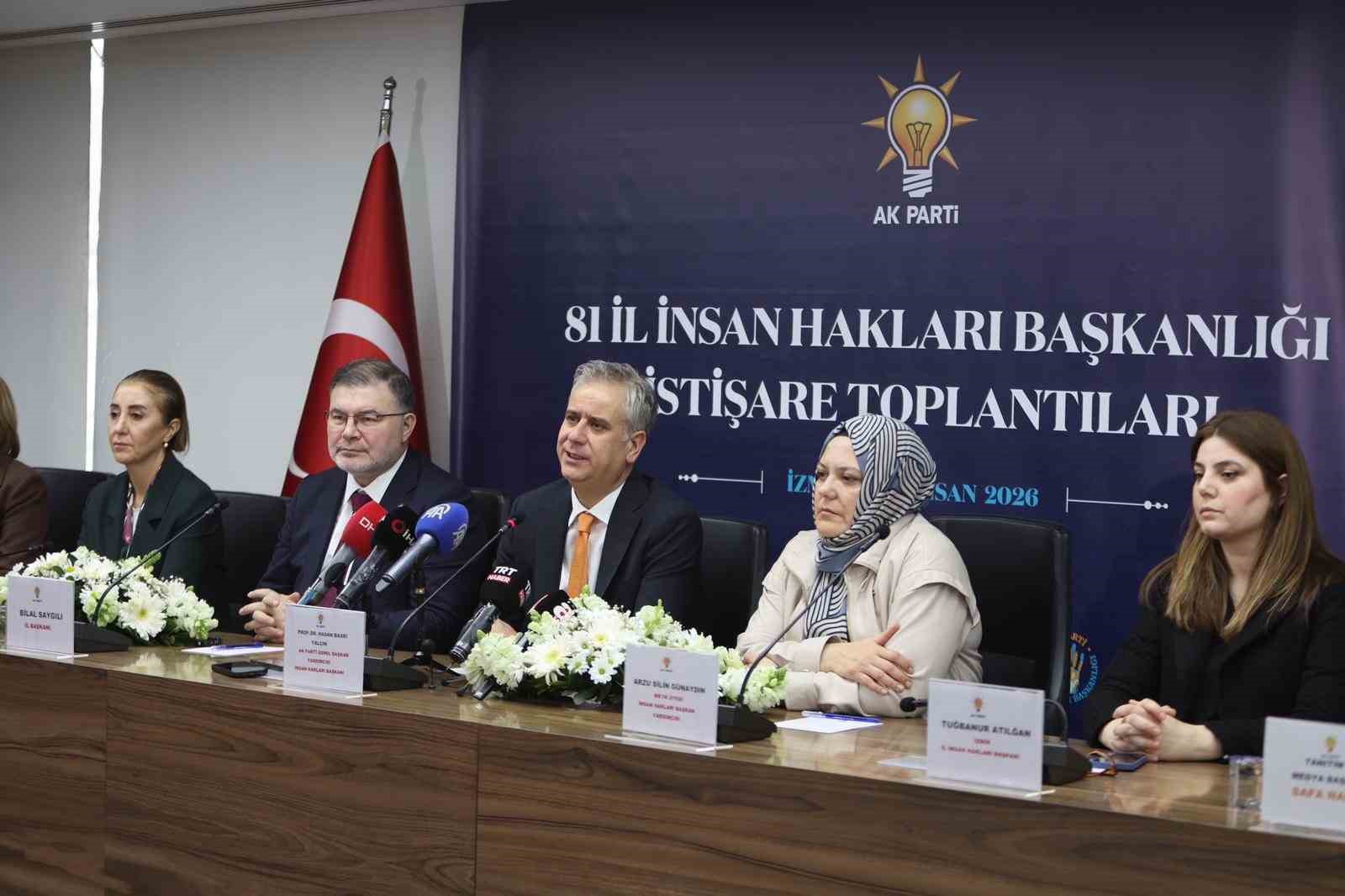 İzmir’de ‘81 İl İnsan Hakları Başkanlığı İstişare Toplantısı’ gerçekleştirildi
