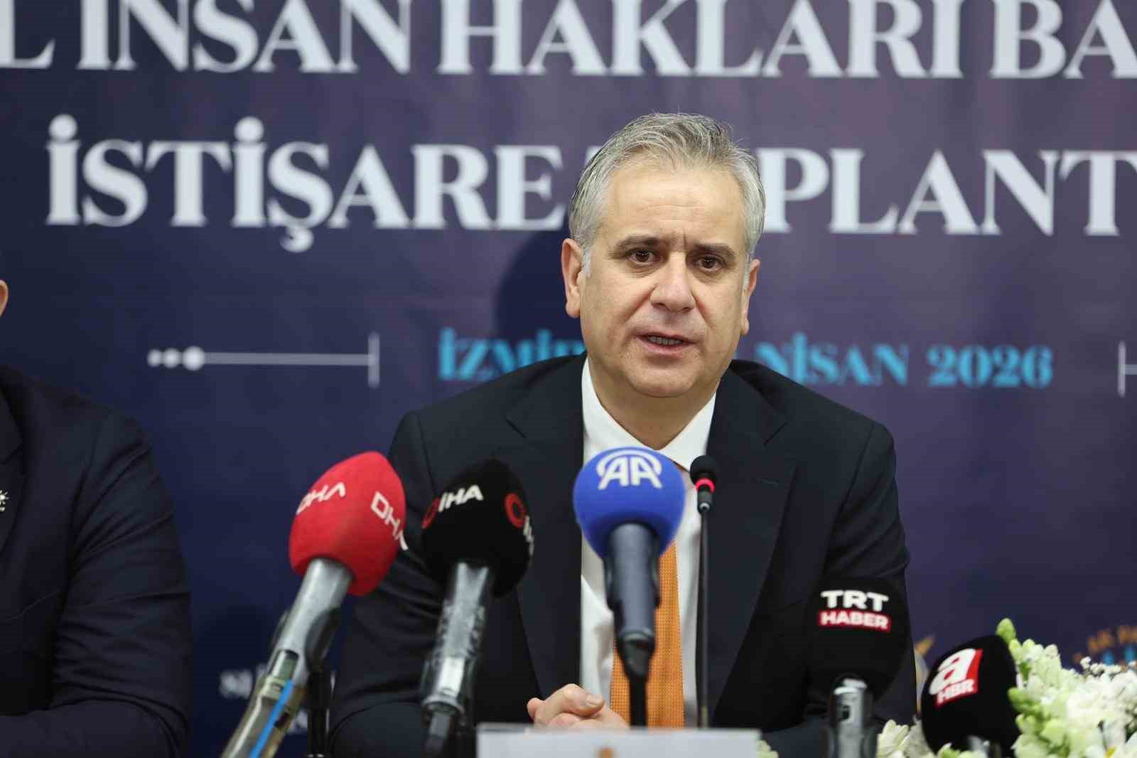 İzmir’de ‘81 İl İnsan Hakları Başkanlığı İstişare Toplantısı’ gerçekleştirildi
