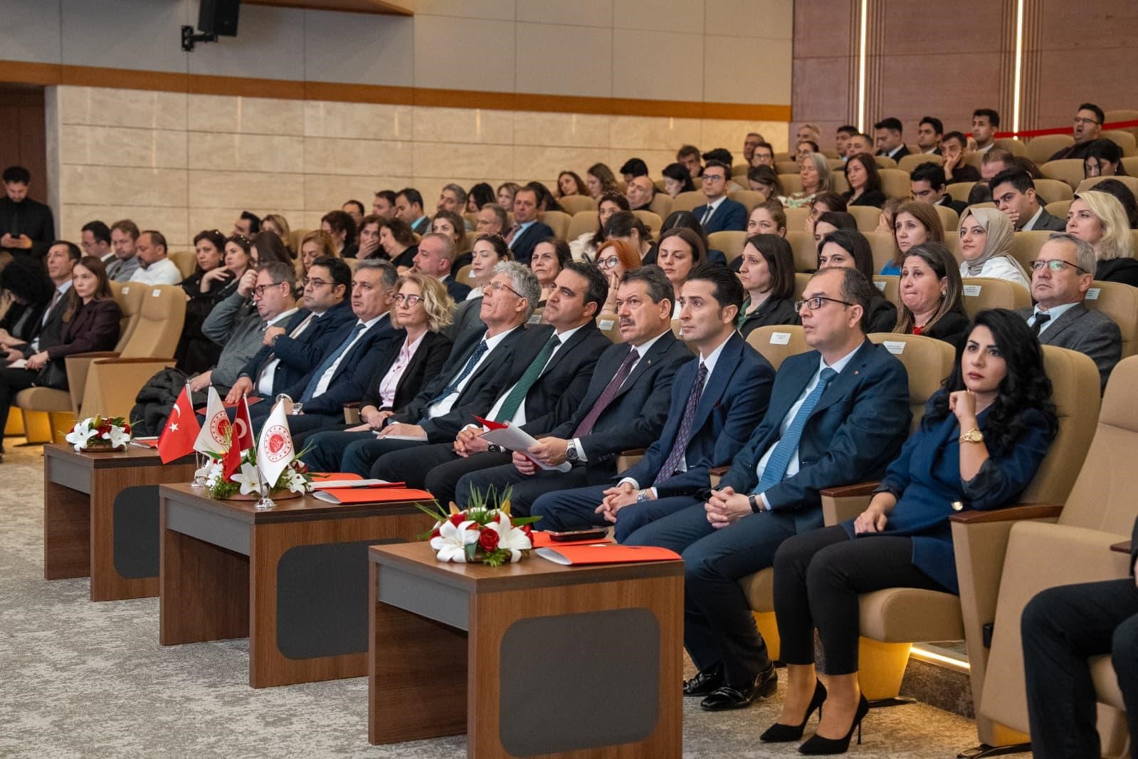 İzmir’de adli destek ve mağdur hizmetleri toplantısı yapıldı
