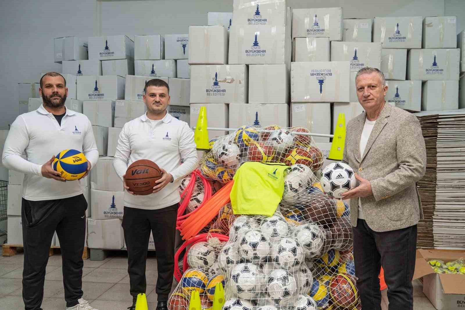 İzmir’de amatör spora 25 milyon TL’lik can suyu
