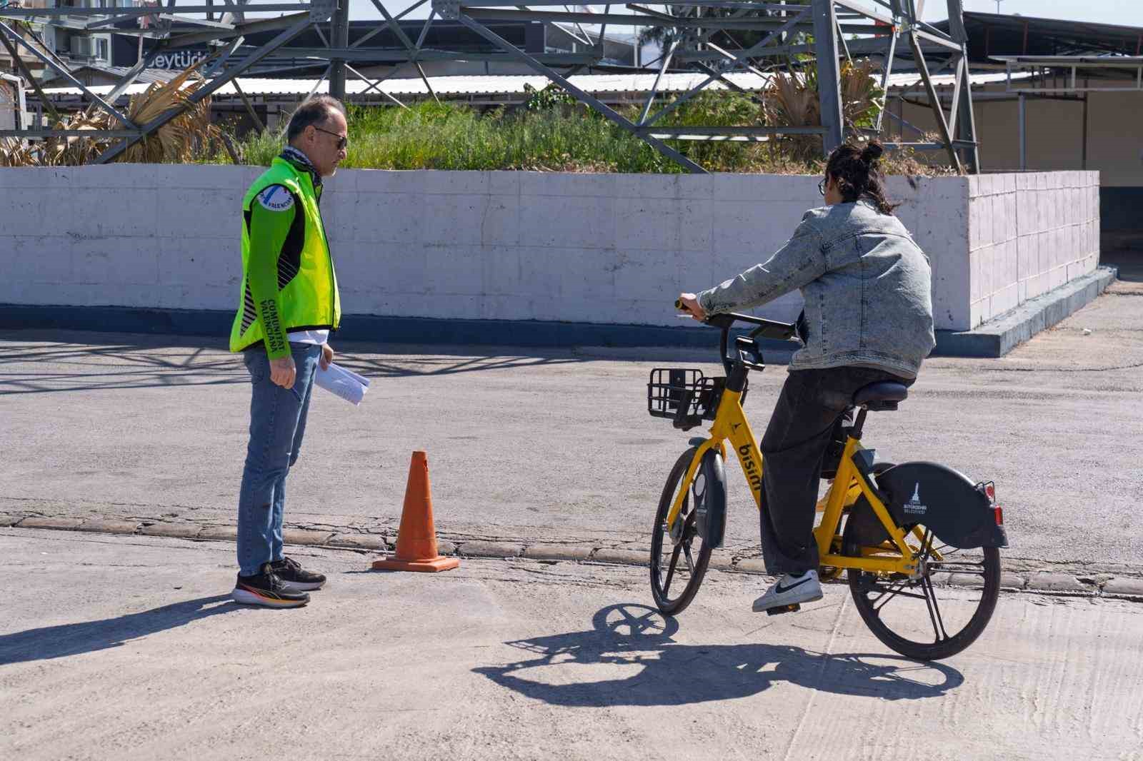 İzmir’de Bisicab dönemi başlıyor
