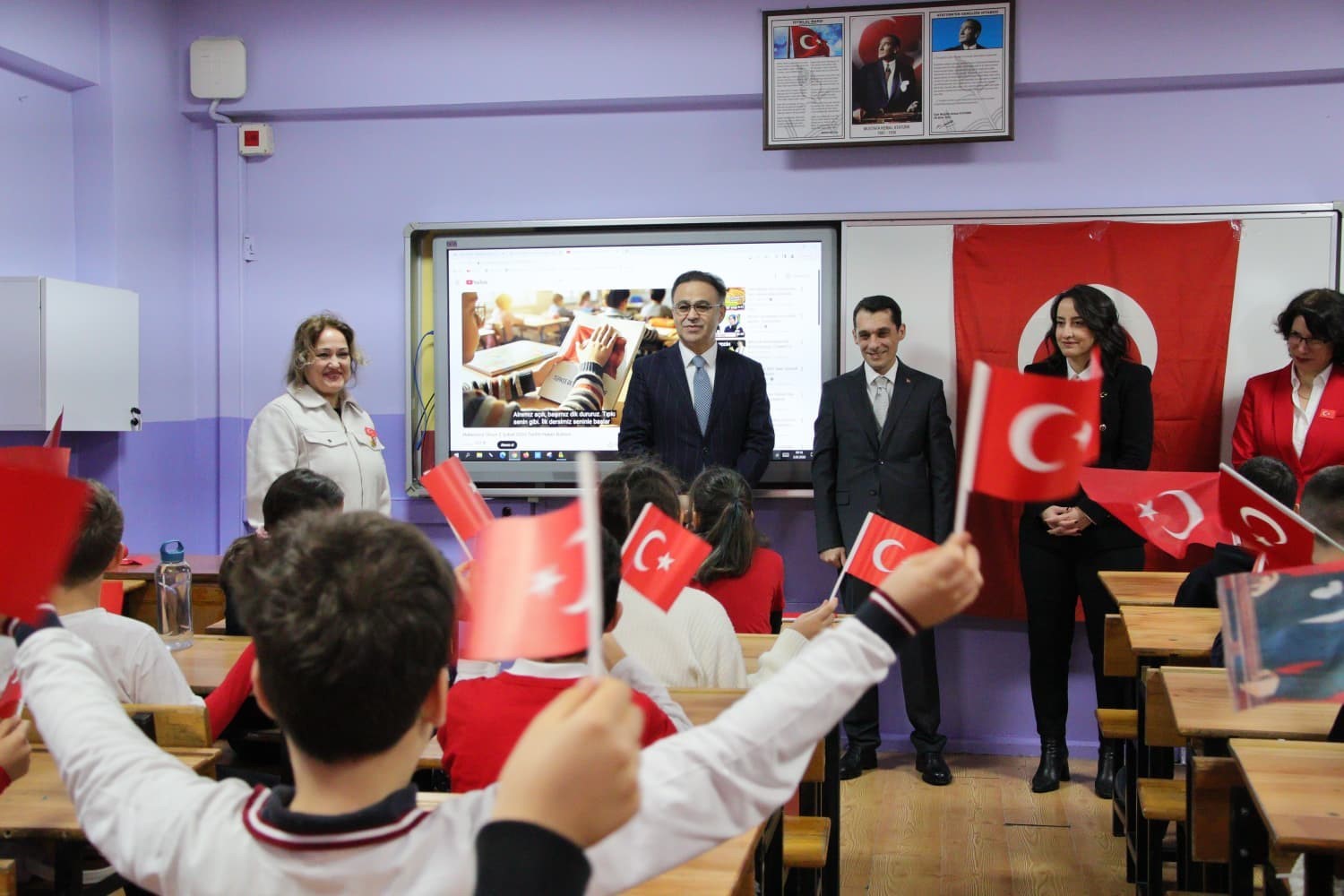 İzmir’de eğitimde ikinci dönem ’kırmızı-beyaz’ başladı
