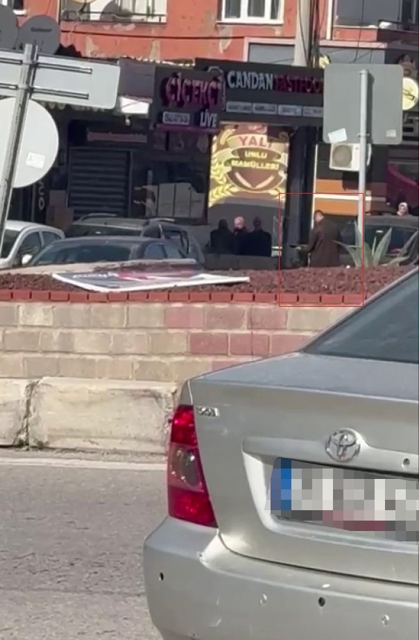 İzmir’de hareketli anlar: Pompalı tüfekle güpegündüz yaylım ateşi açtı
