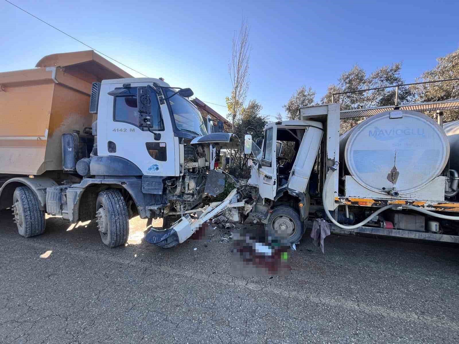 İzmir’de kamyon ile kamyonet çarpıştı: 1 yaralı
