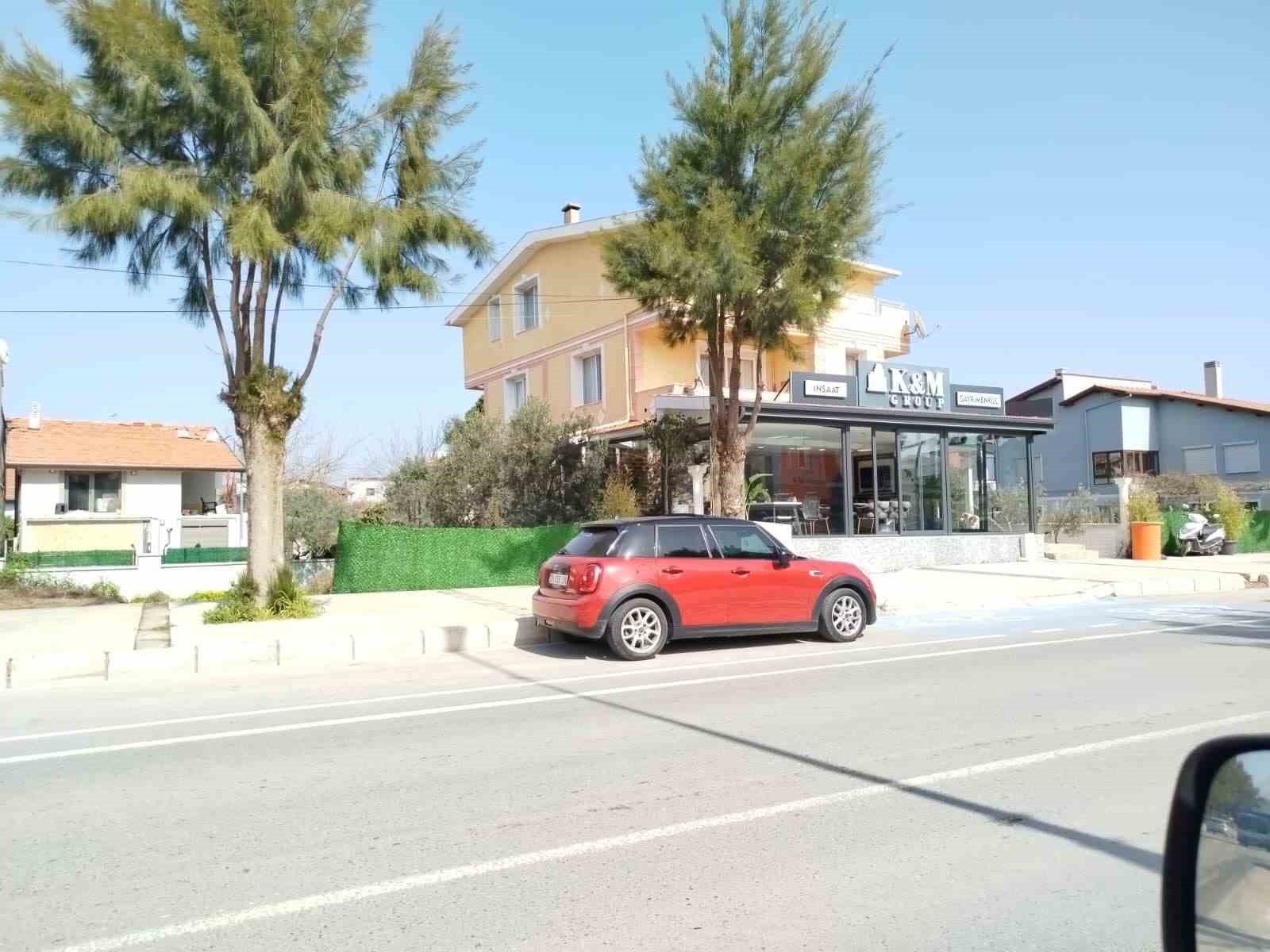 İzmir’de kiracısının oğlunu öldüren ev sahibi tutuklandı
