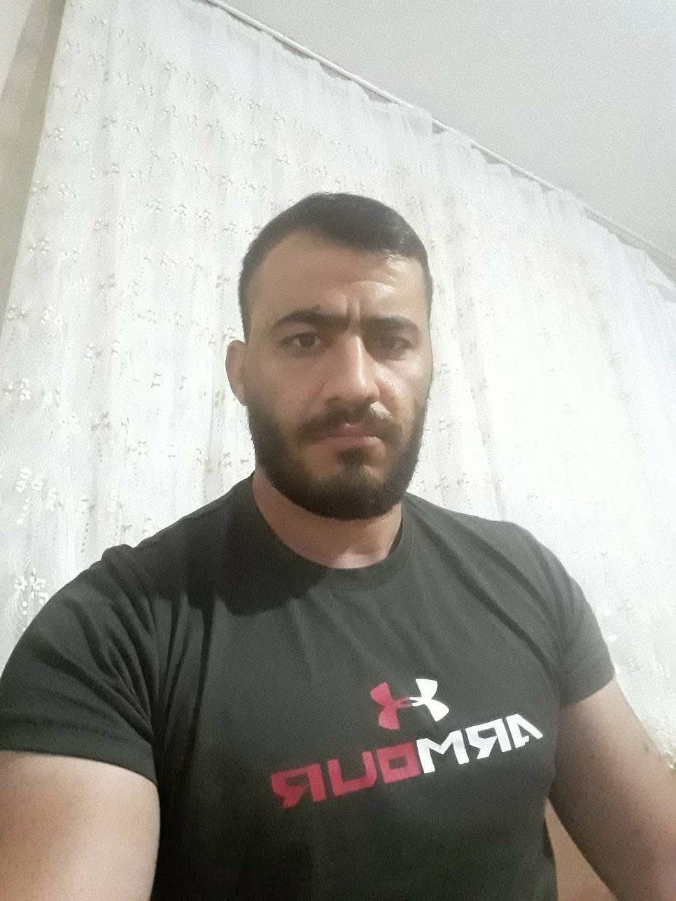 İzmir’de motosiklet duvara çarptı: 1 ölü
