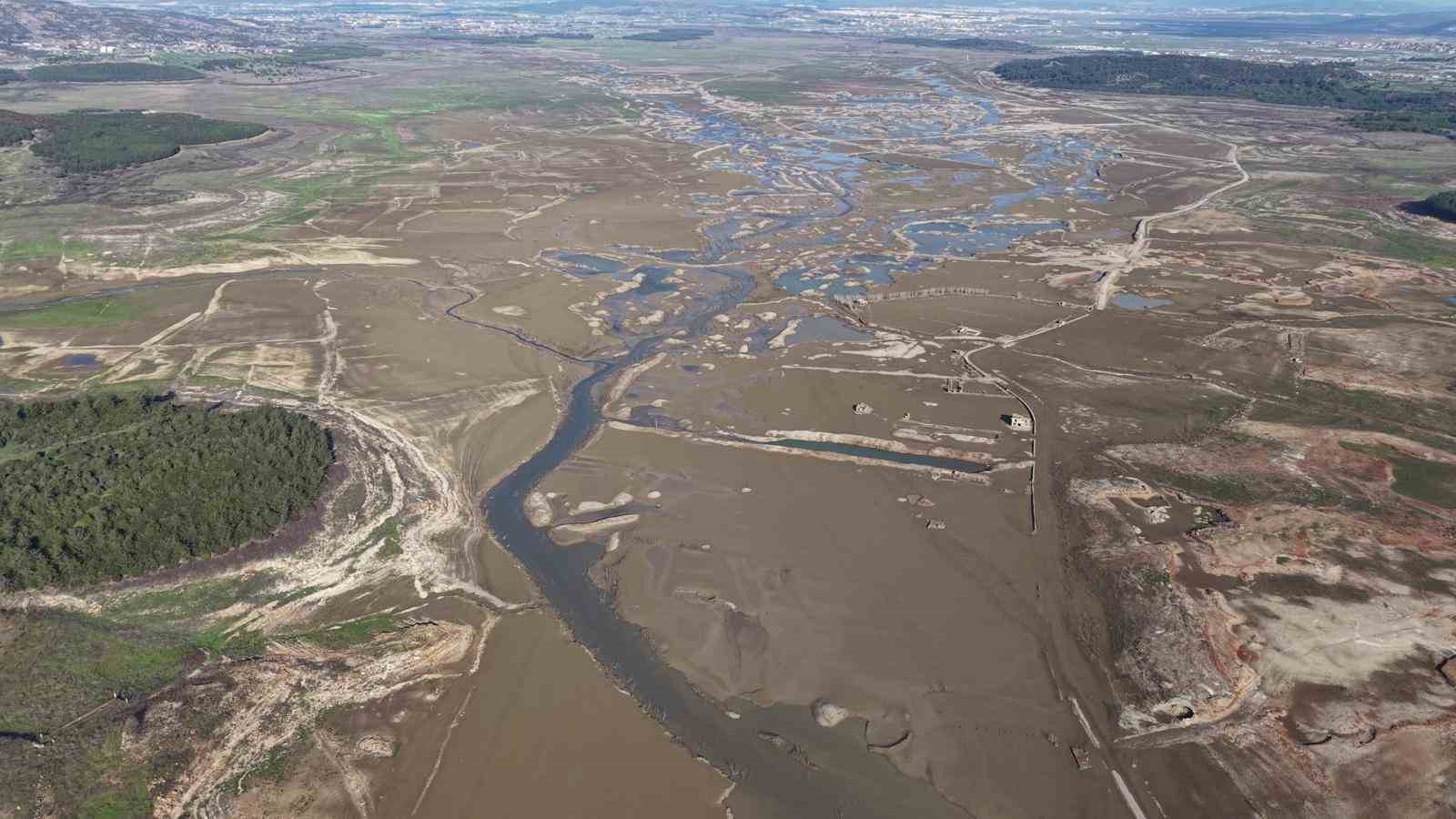 İzmir’de susuzluğa karşı üç aşamalı plan
