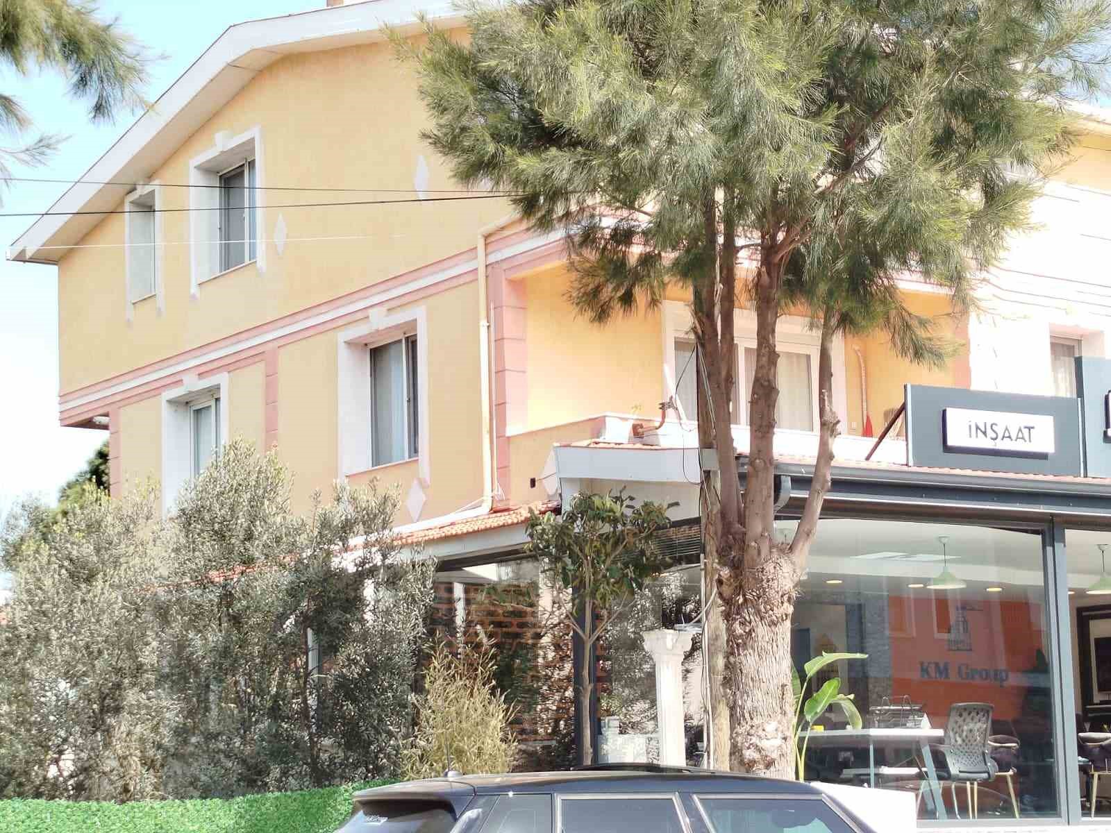 İzmir’de tahliye davası cinayetle bitti: Ev sahibi kiracısının oğlunu öldürdü
