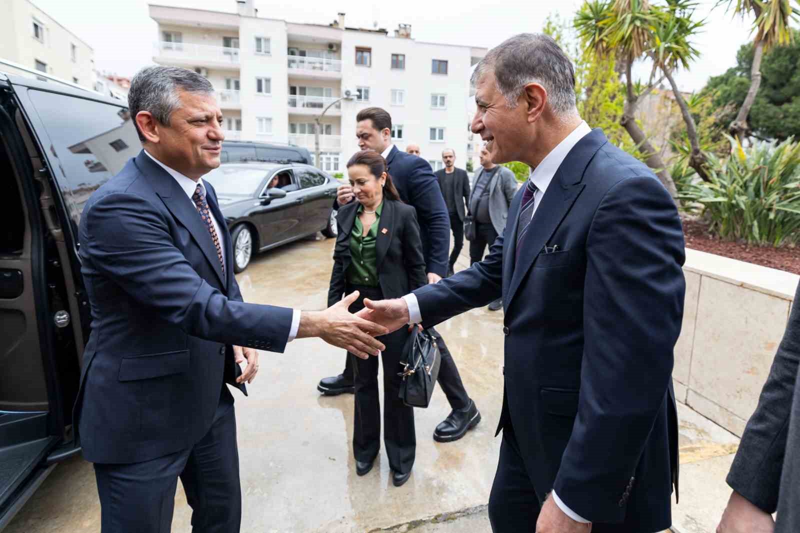 İzmir’de tarihi gün; Büyükşehir’den toplu açılış ve temel atma töreni
