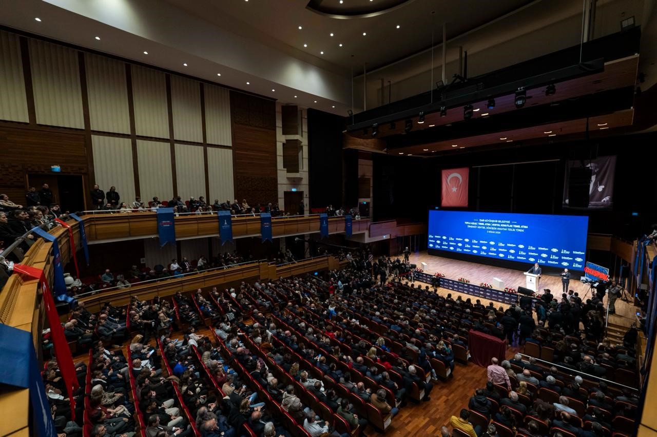 İzmir’de tarihi gün; Büyükşehir’den toplu açılış ve temel atma töreni
