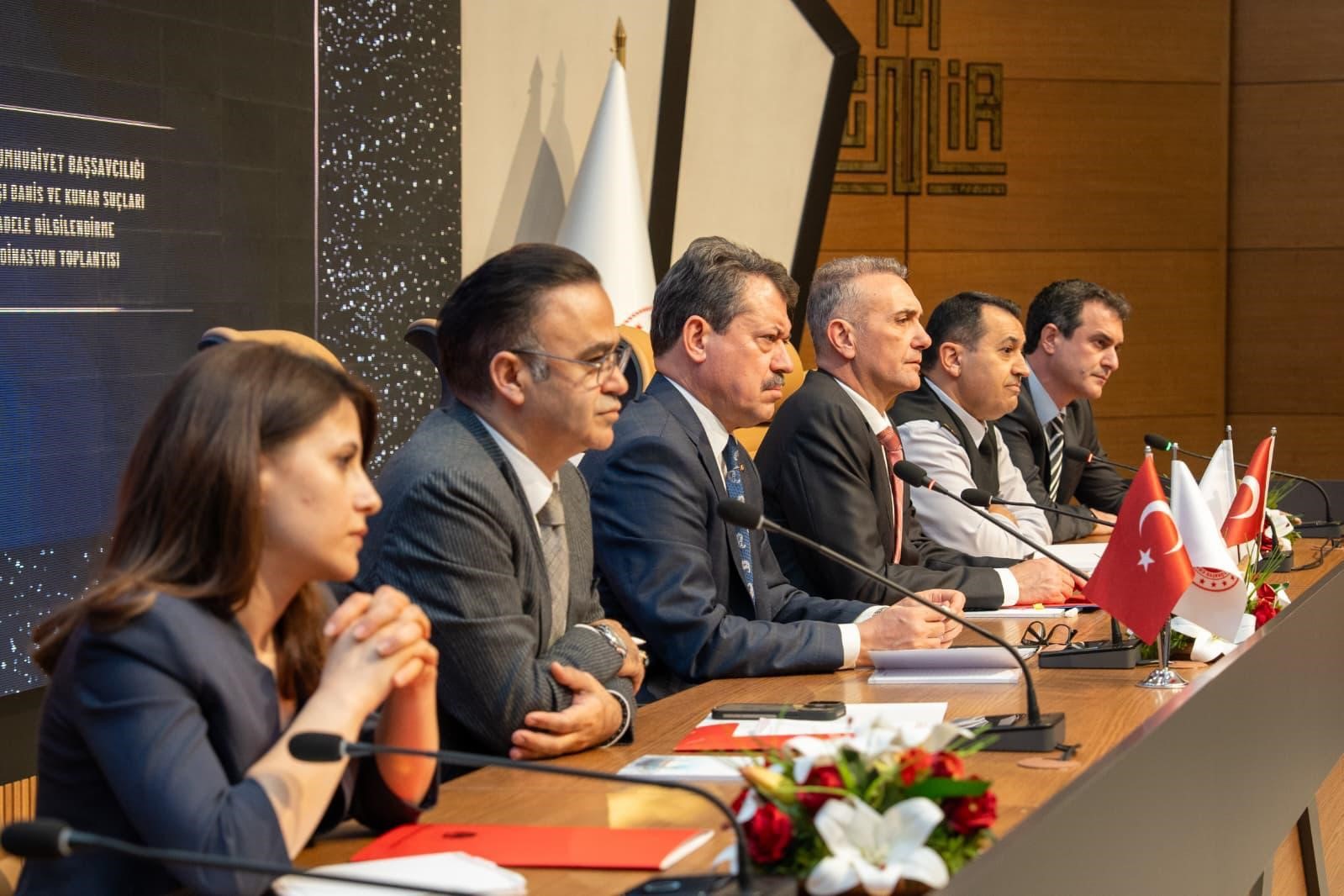 İzmir’de yasa dışı bahis ve kumar suçlarıyla mücadele toplantısı yapıldı
