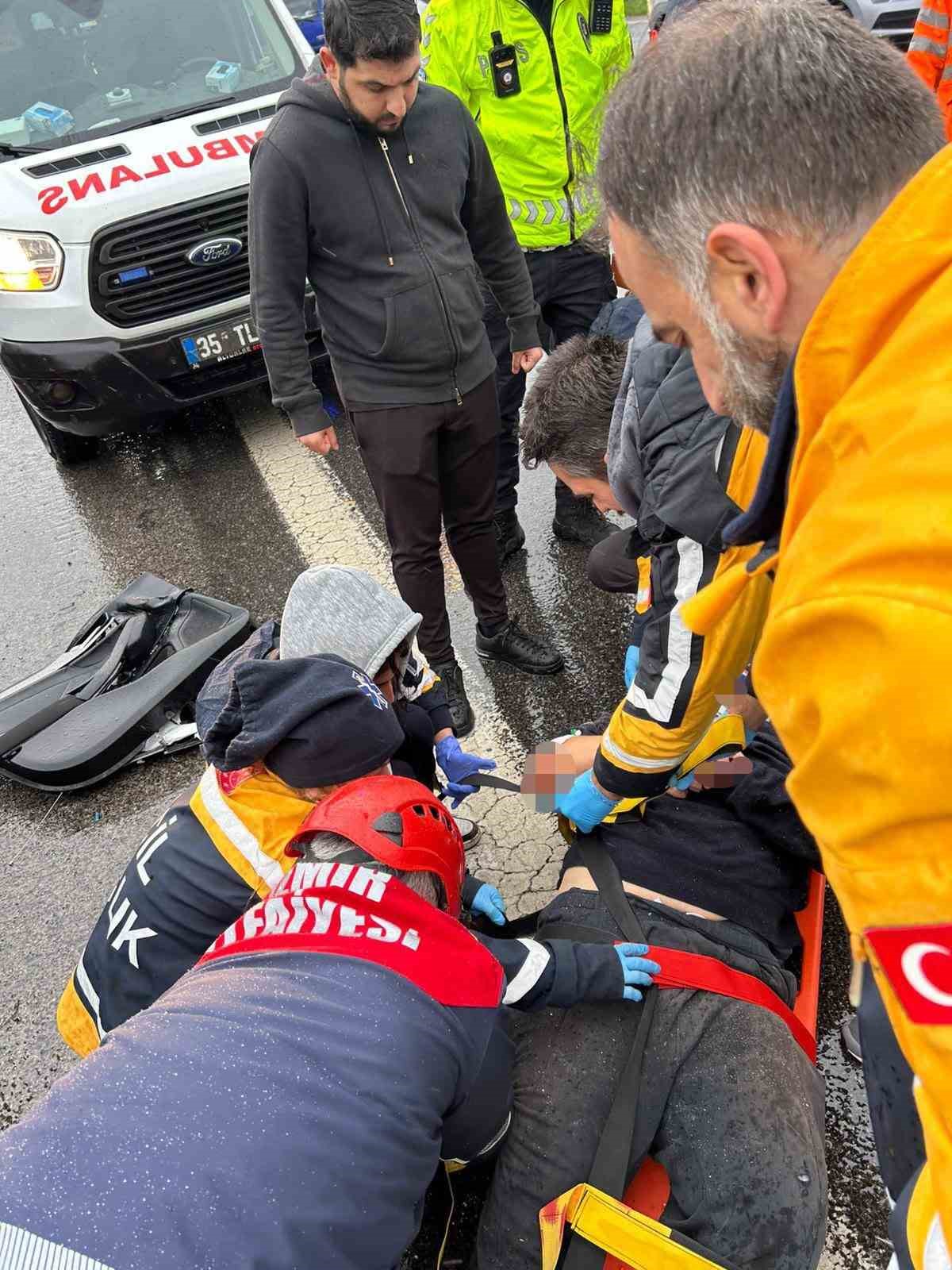 İzmir’de zincirleme trafik kazası: Çin uyruklu 2 kişi yaralandı
