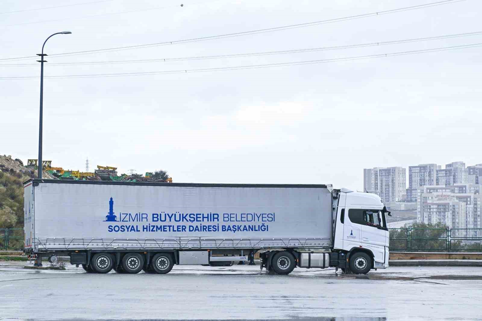 İzmir’den Hatay’a dayanışma köprüsü
