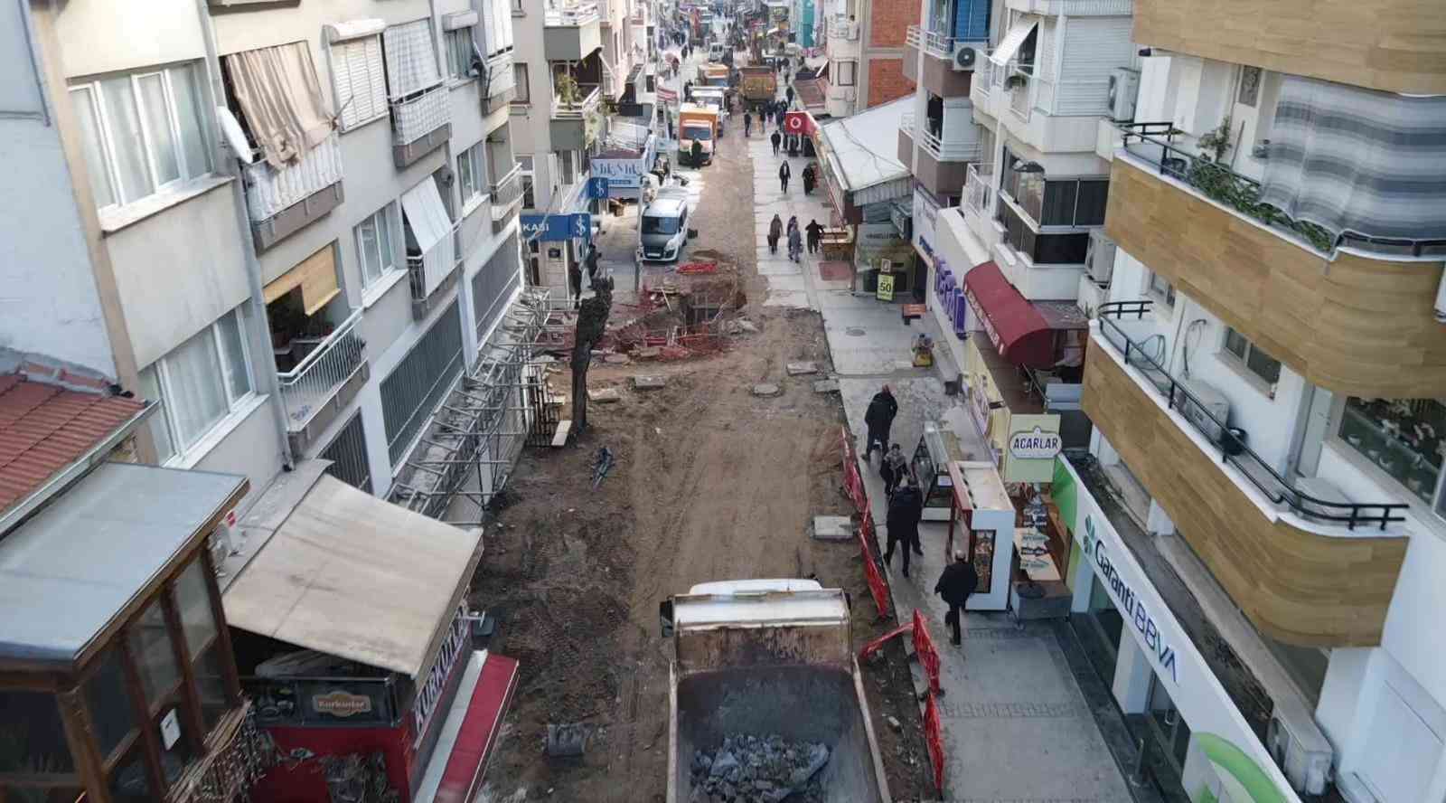 İzmir’e tarih damgalı sevgi yolu
