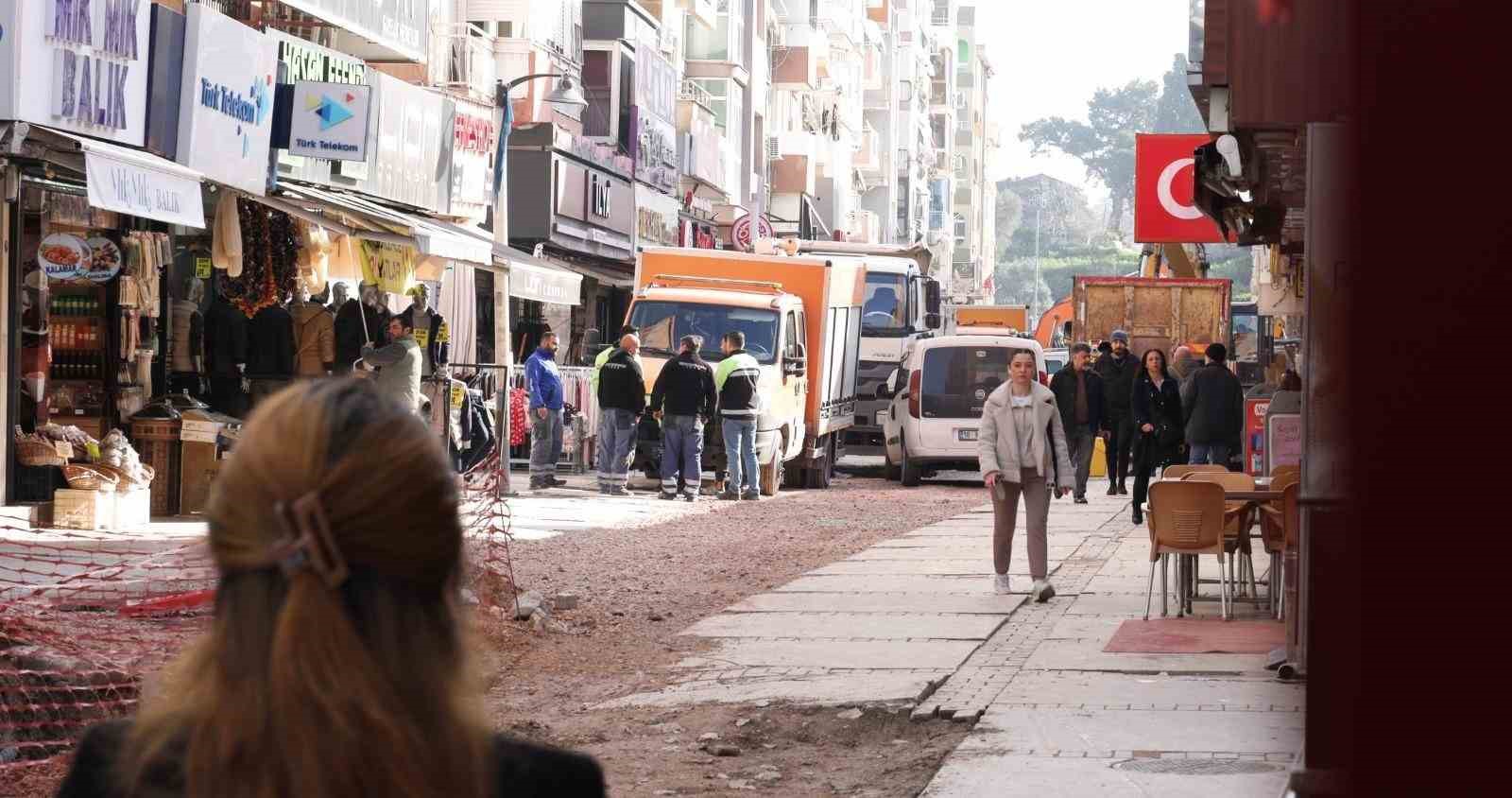 İzmir’e tarih damgalı sevgi yolu
