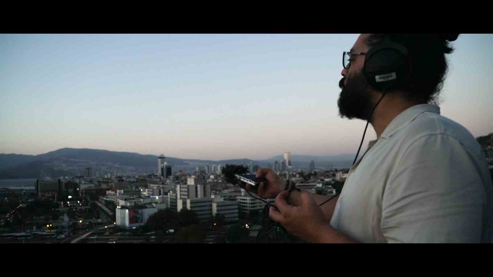 İzmir’i dinleyen film: Kıyının Sesi
