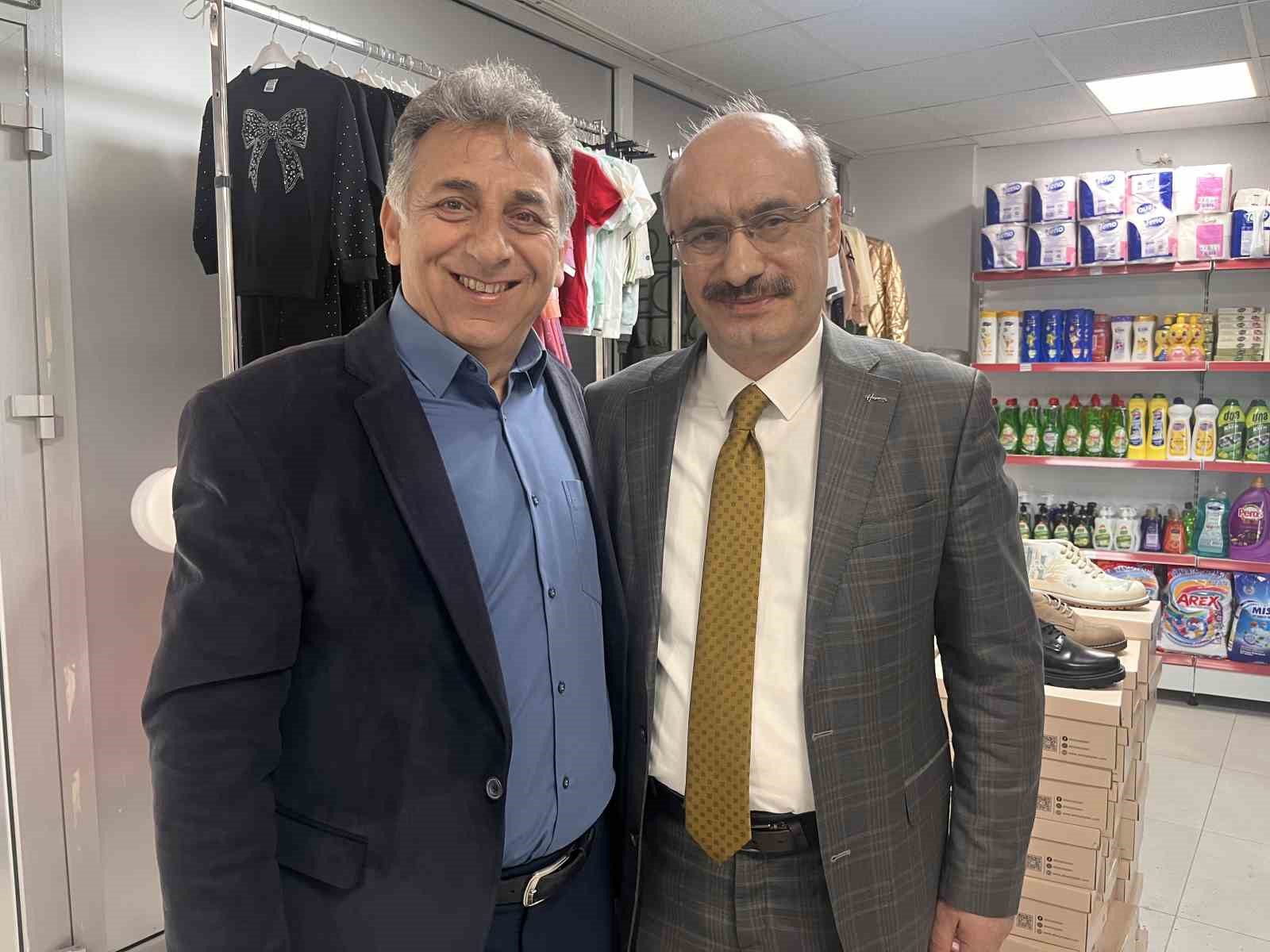 İzmir’in ilk ’İyilik Çarşısı’ Bayraklı’da kapılarını açtı
