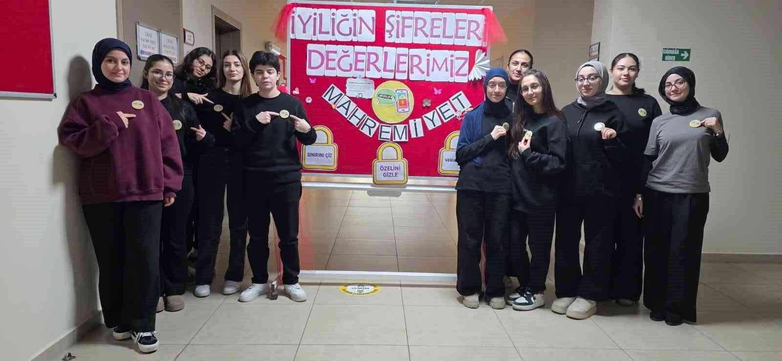 İzmirli öğrencilerin el emeği Gazze’de iftar sofrasına dönüştü
