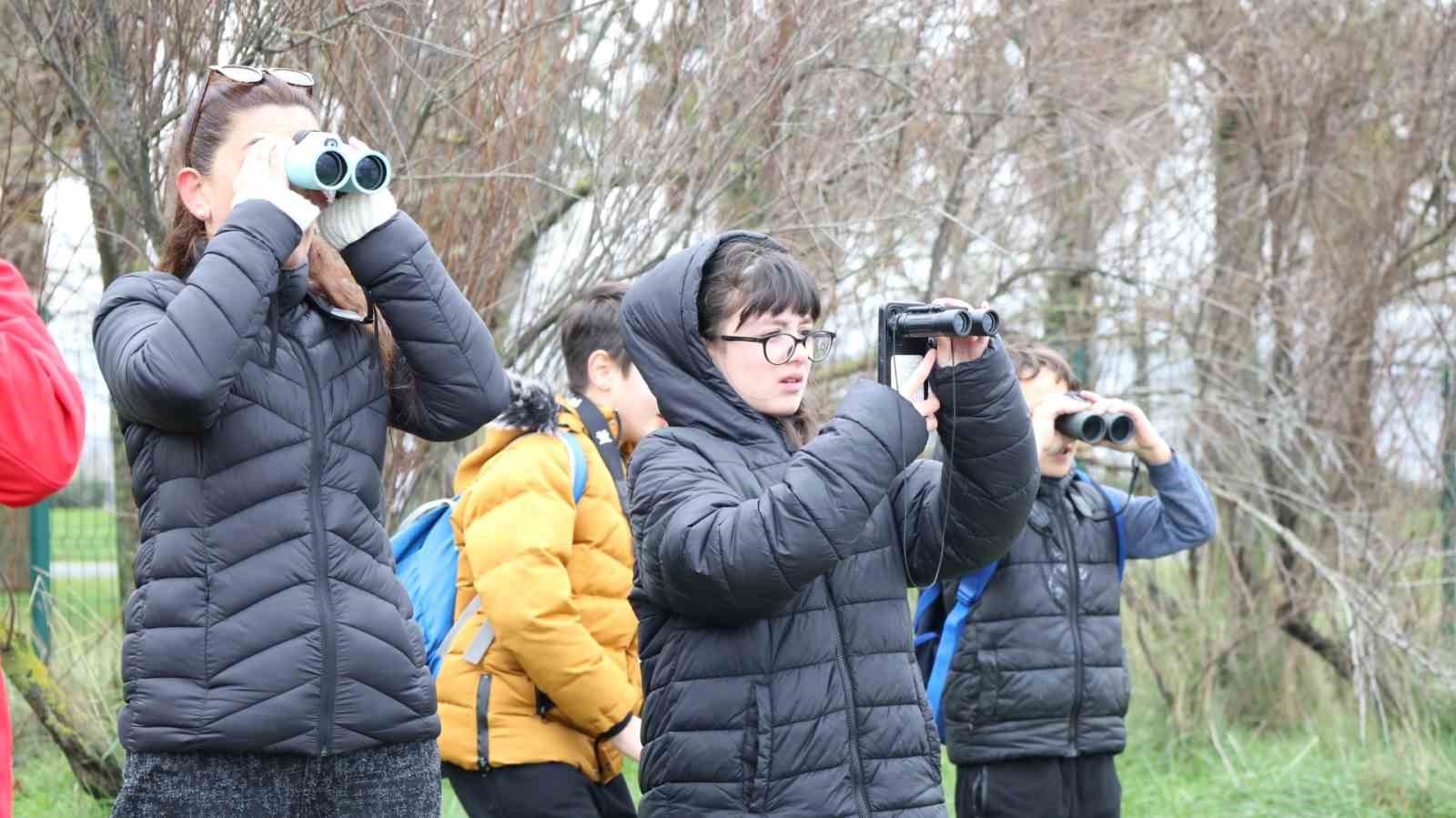İzmit Körfezi’nin zarif misafirleri şenlikte görüntülendi
