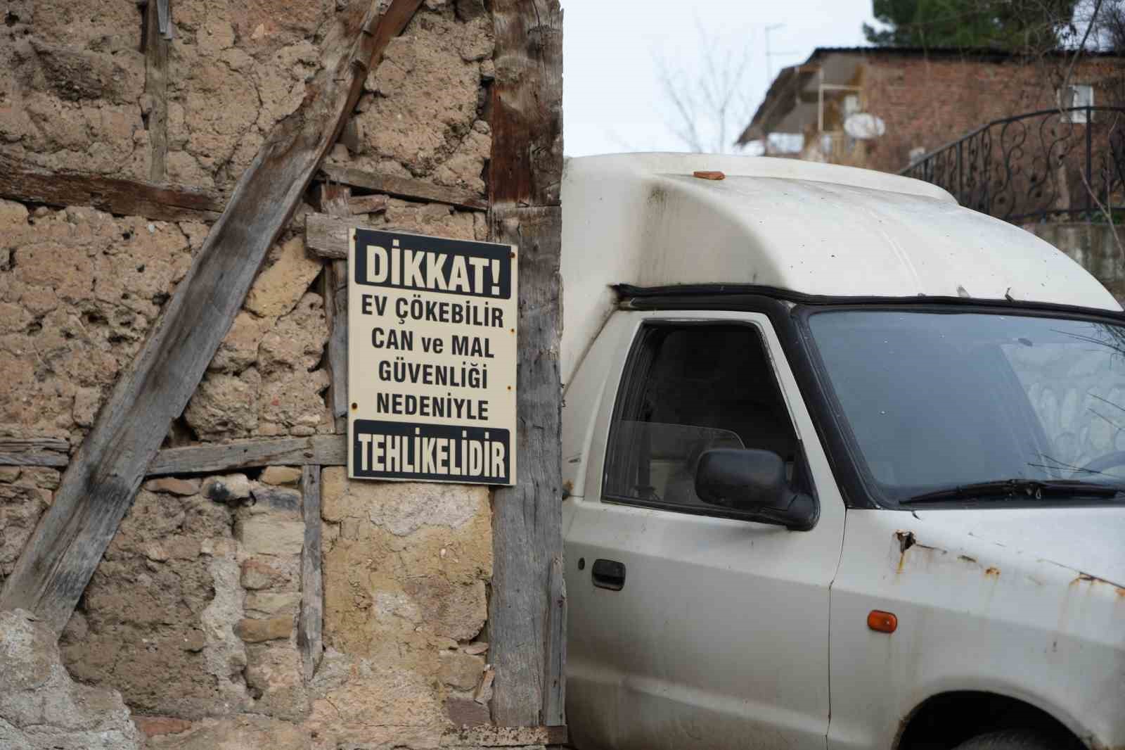 İzmit’in tarihe tanıklık eden evleri restorasyon bekliyor
