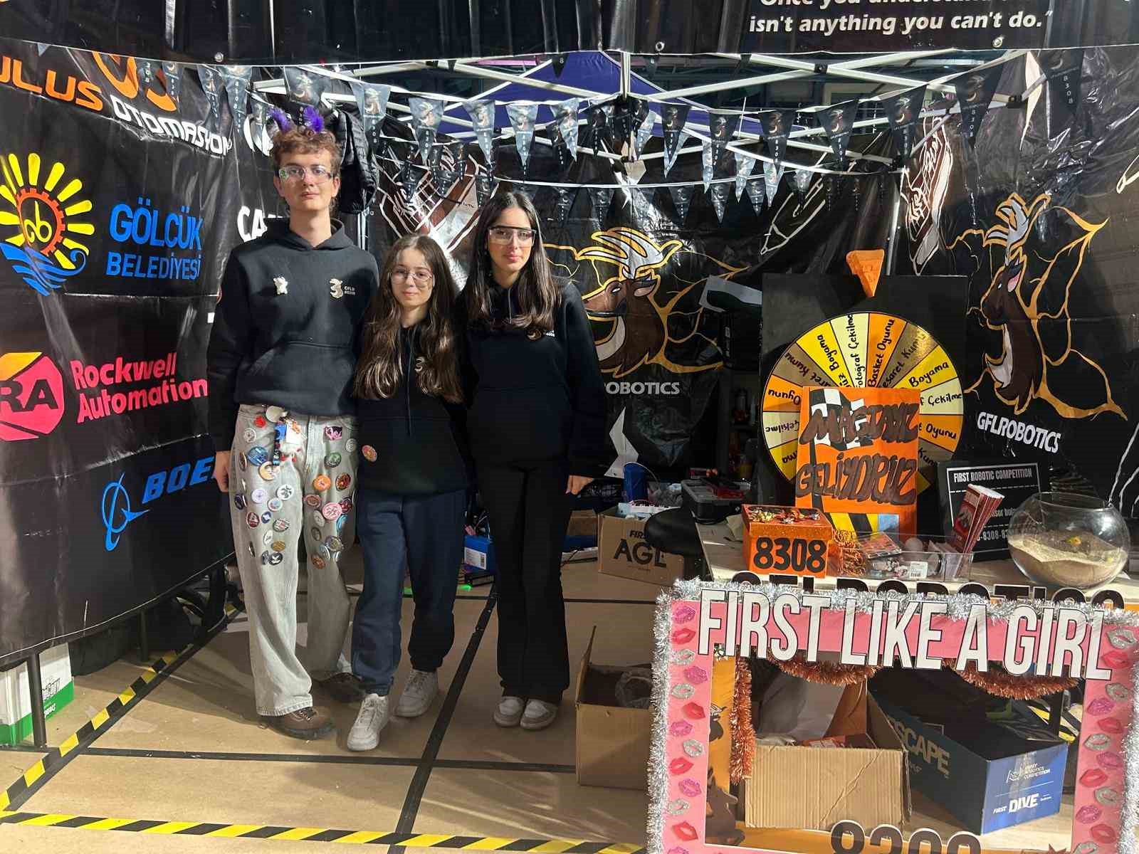 İzmitli robotik takımlar, Turknet’in teknoloji altyapısıyla FRC’de yarıştı

