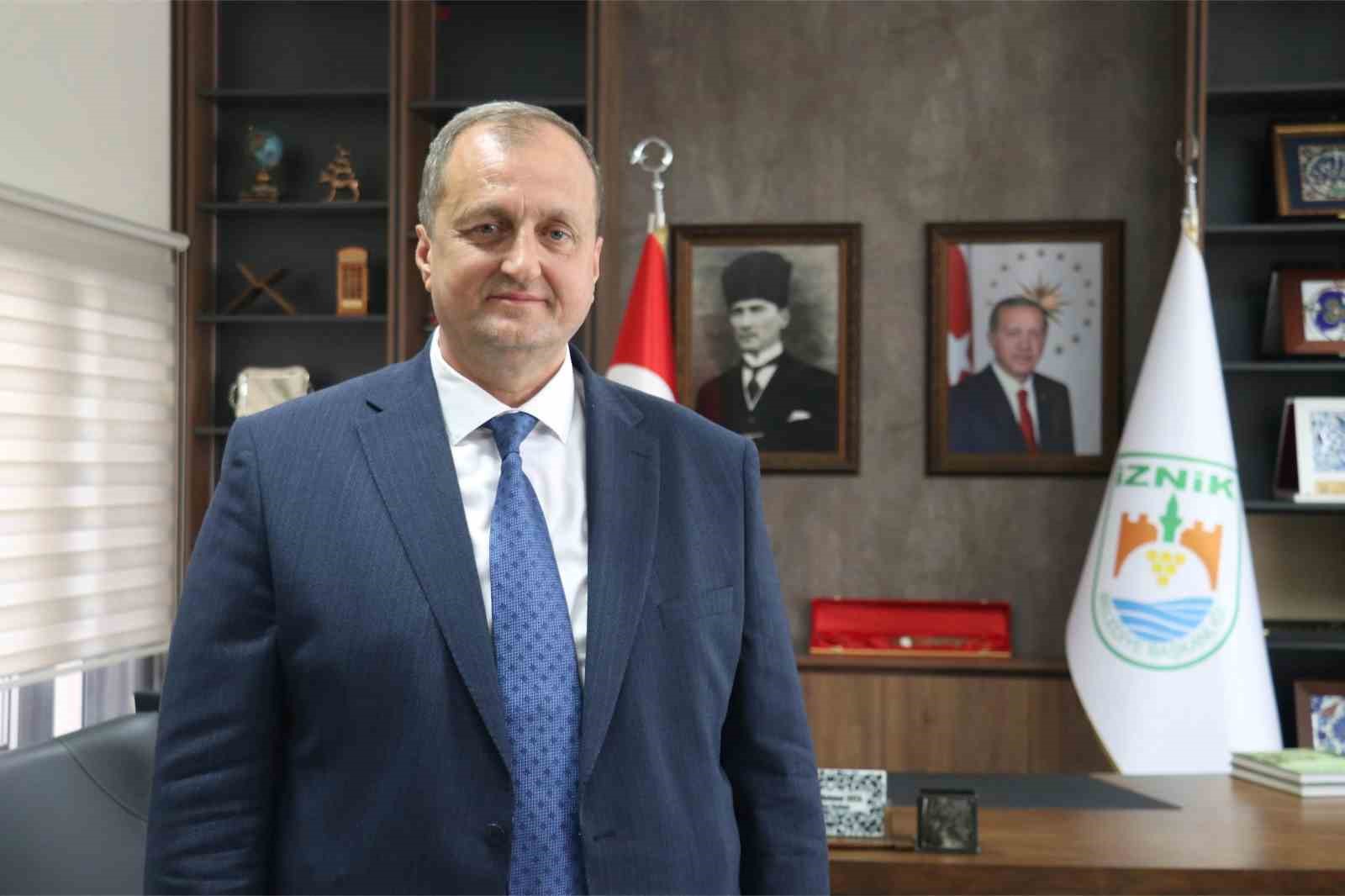 İznik Bayrama Hazır
