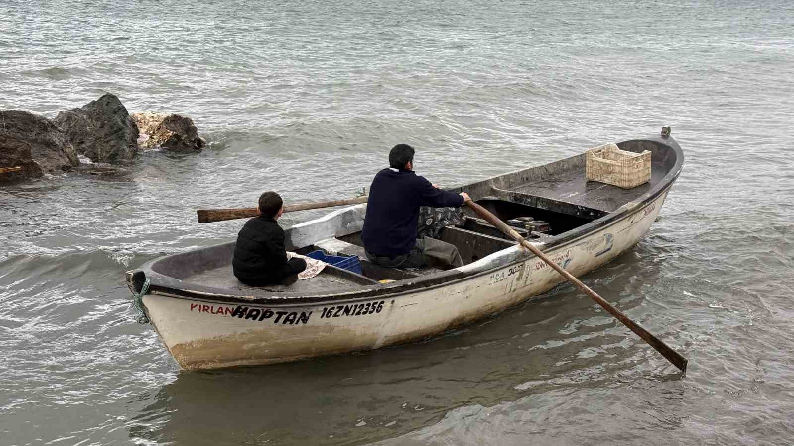 İznik Gölü’nde balıkçıların ağına küp takıldı
