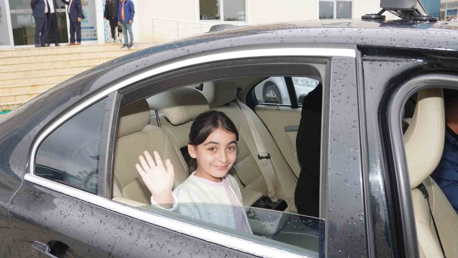 İznik’te 23 Nisan’ın başkanı Ada oldu
