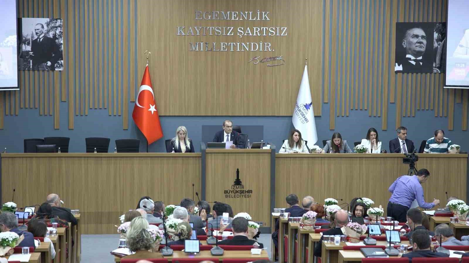 İZSU’dan "Sürdürülebilir Turizm" tarifesine yüzde 50 indirim
İZSU’dan "Sürdürülebilir Turizm" tarifesine yüzde 50 indirim