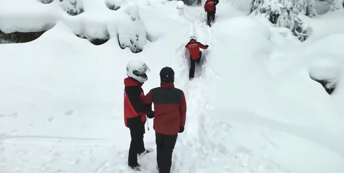 JAK timlerinden Kartalkaya’da zorlu tatbikat
