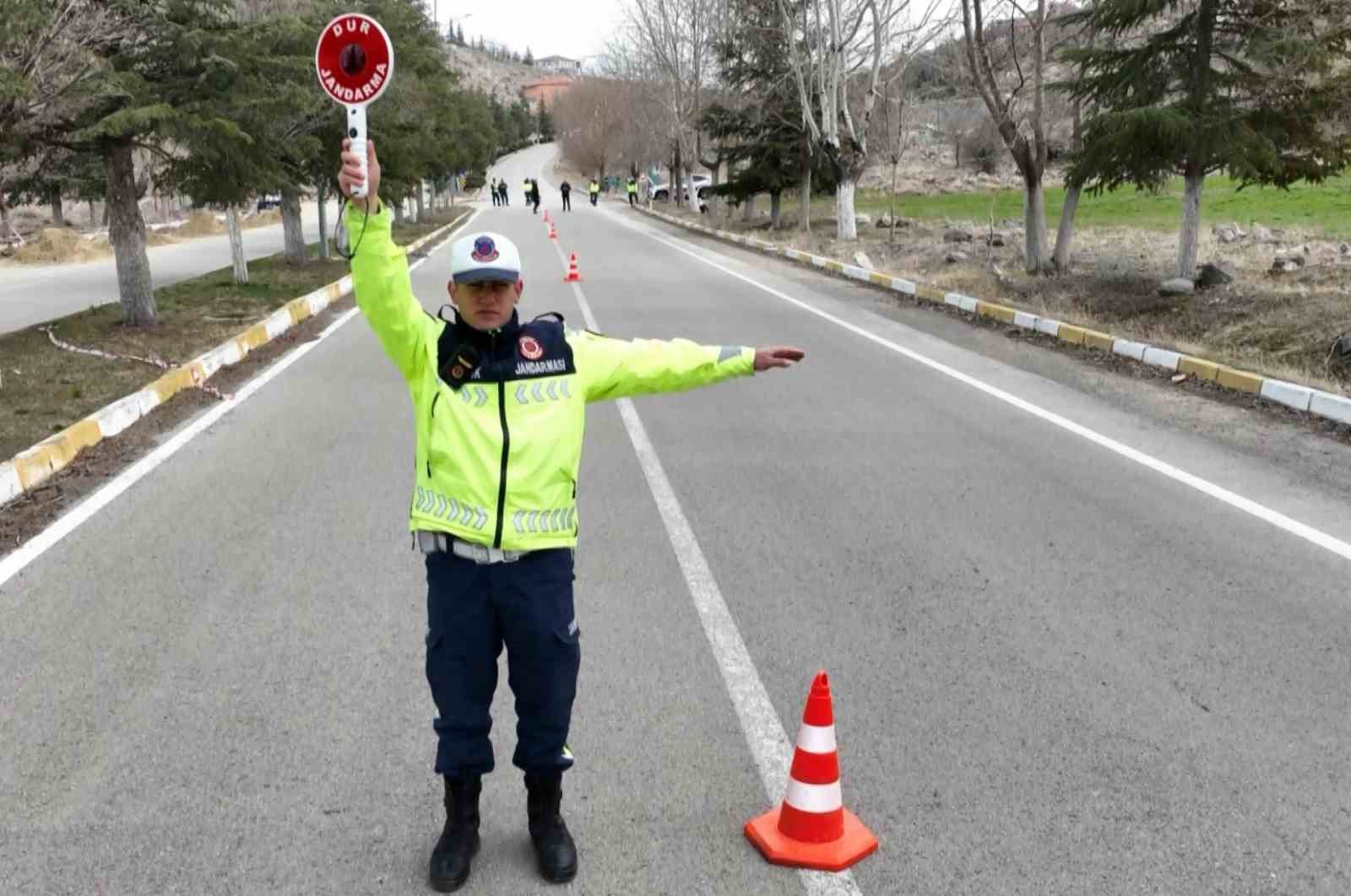 Jandarma bayram öncesi denetimlerini arttırdı
