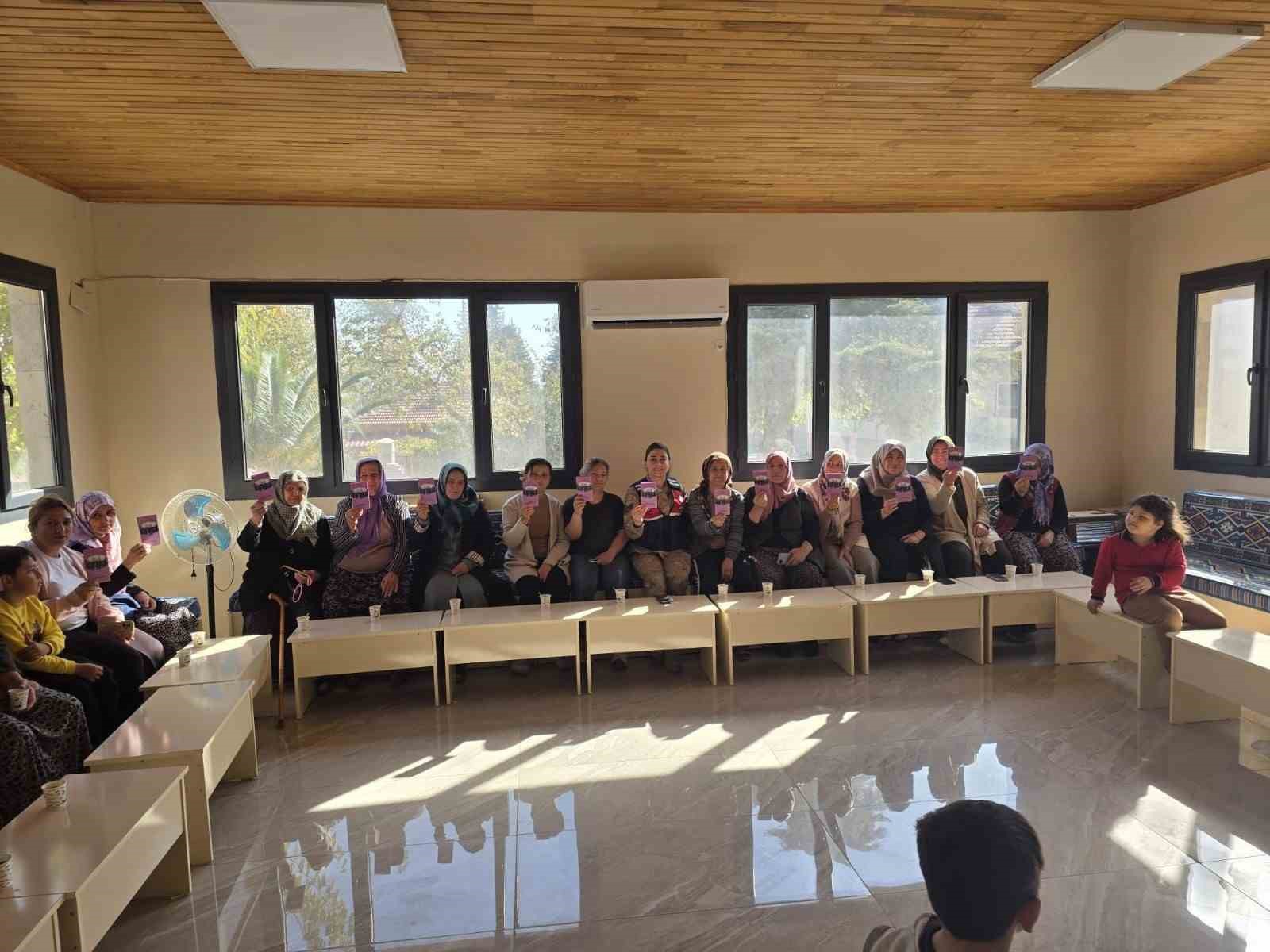 Jandarma ekipleri KADES uygulamasını tanıttı
