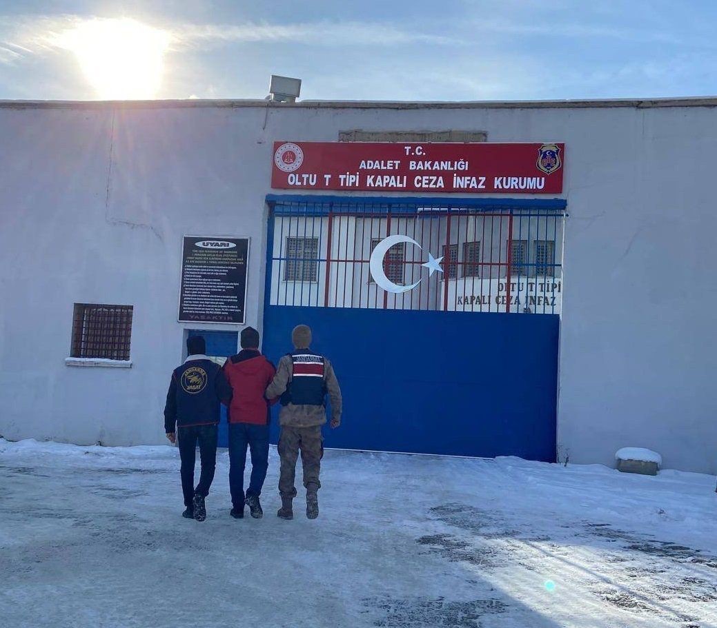Jandarma Erzurum’da bir ayda 89 şahsı yakaladı, 8 kayıp şahsı buldu
