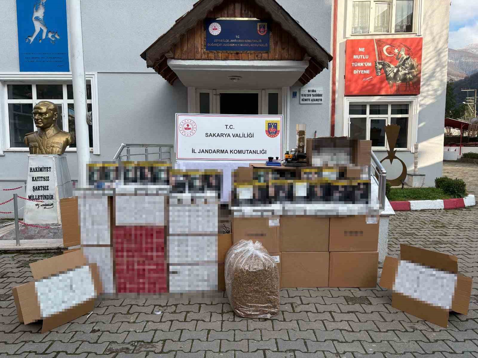 Jandarma kaçakçılığa geçit vermiyor: 4 ilçede 6 gözaltı
