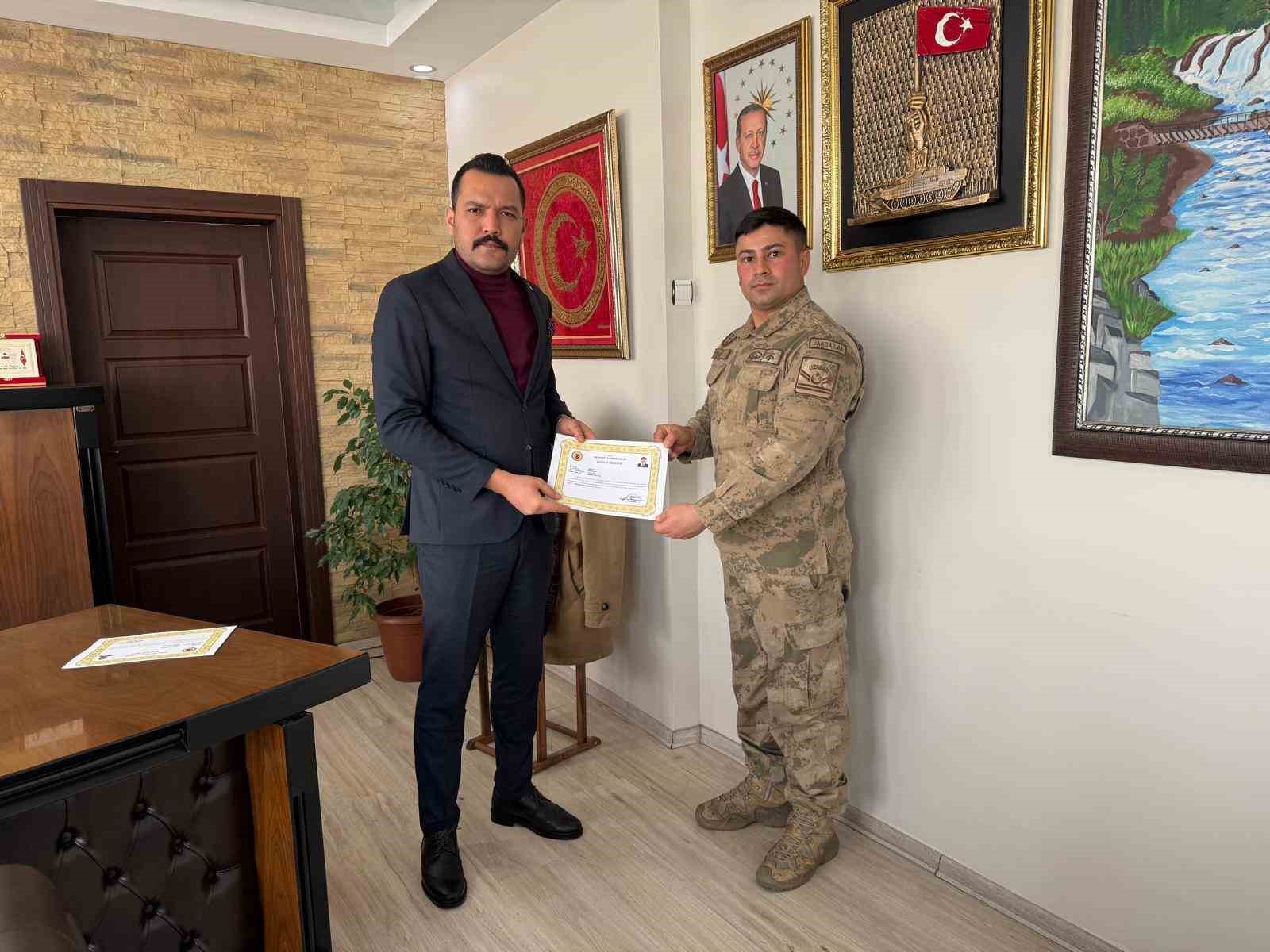 Jandarma personeline başarı belgesi verildi
