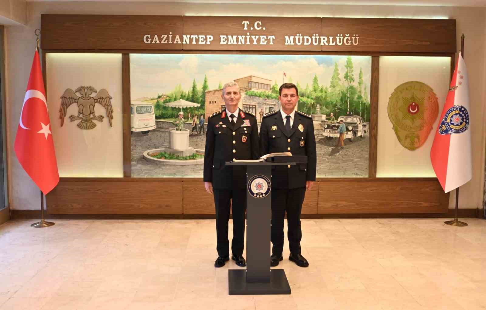 Jandarmadan emniyete anlamlı ziyaret
