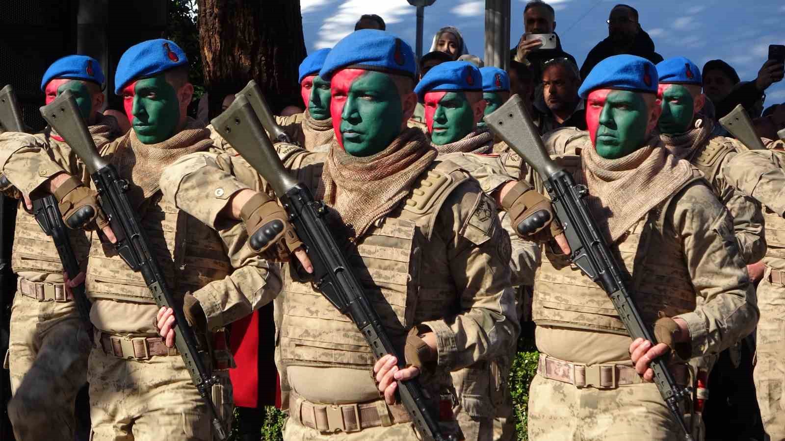 Jandarmadan nefes kesen hareketler
