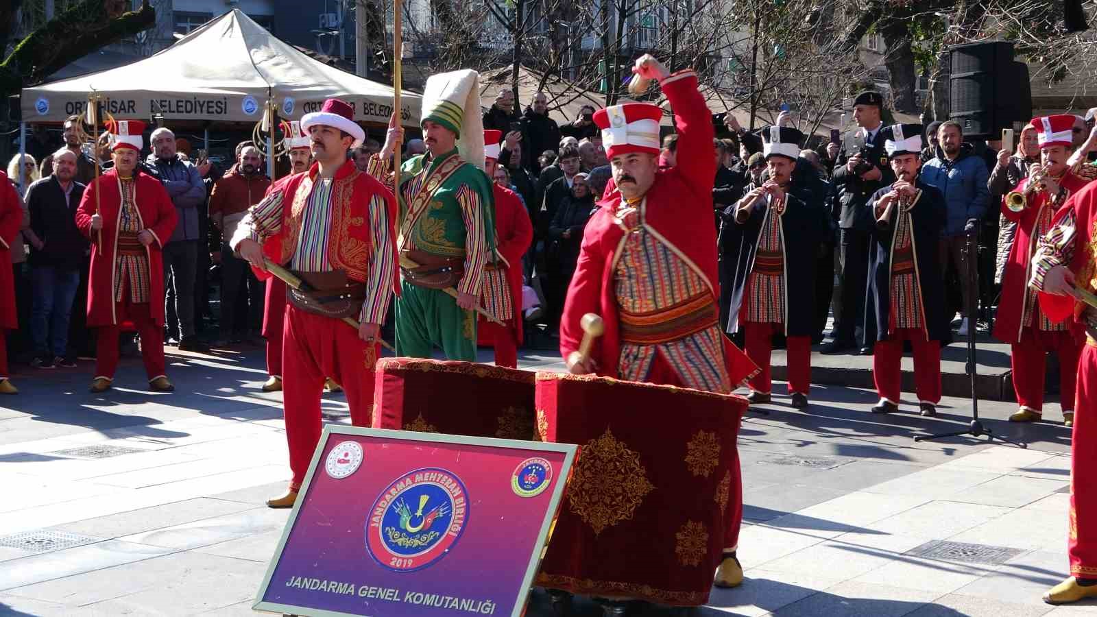 Jandarmadan nefes kesen hareketler
