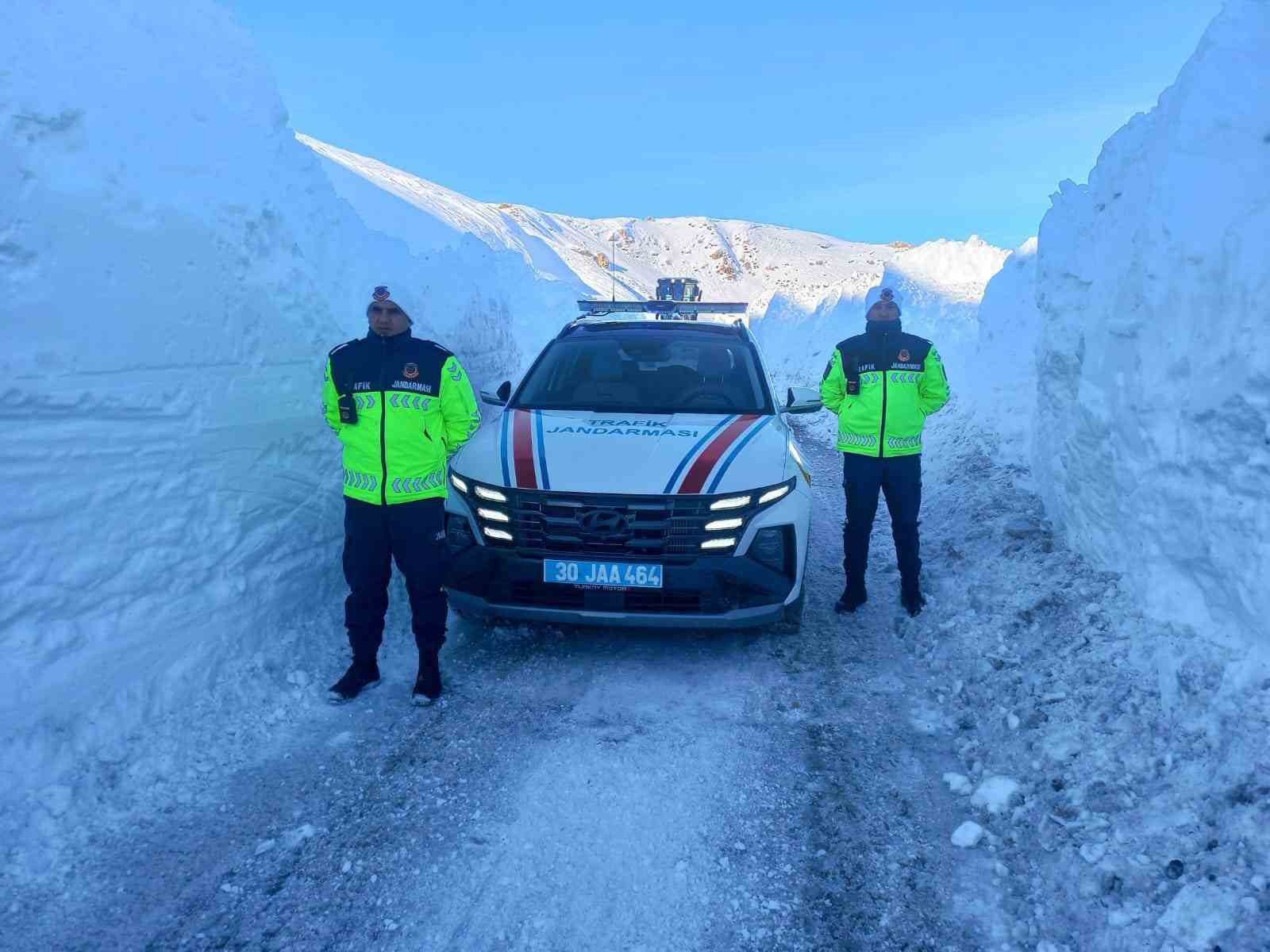 Jandarmadan sürücülere hayati uyarılar
