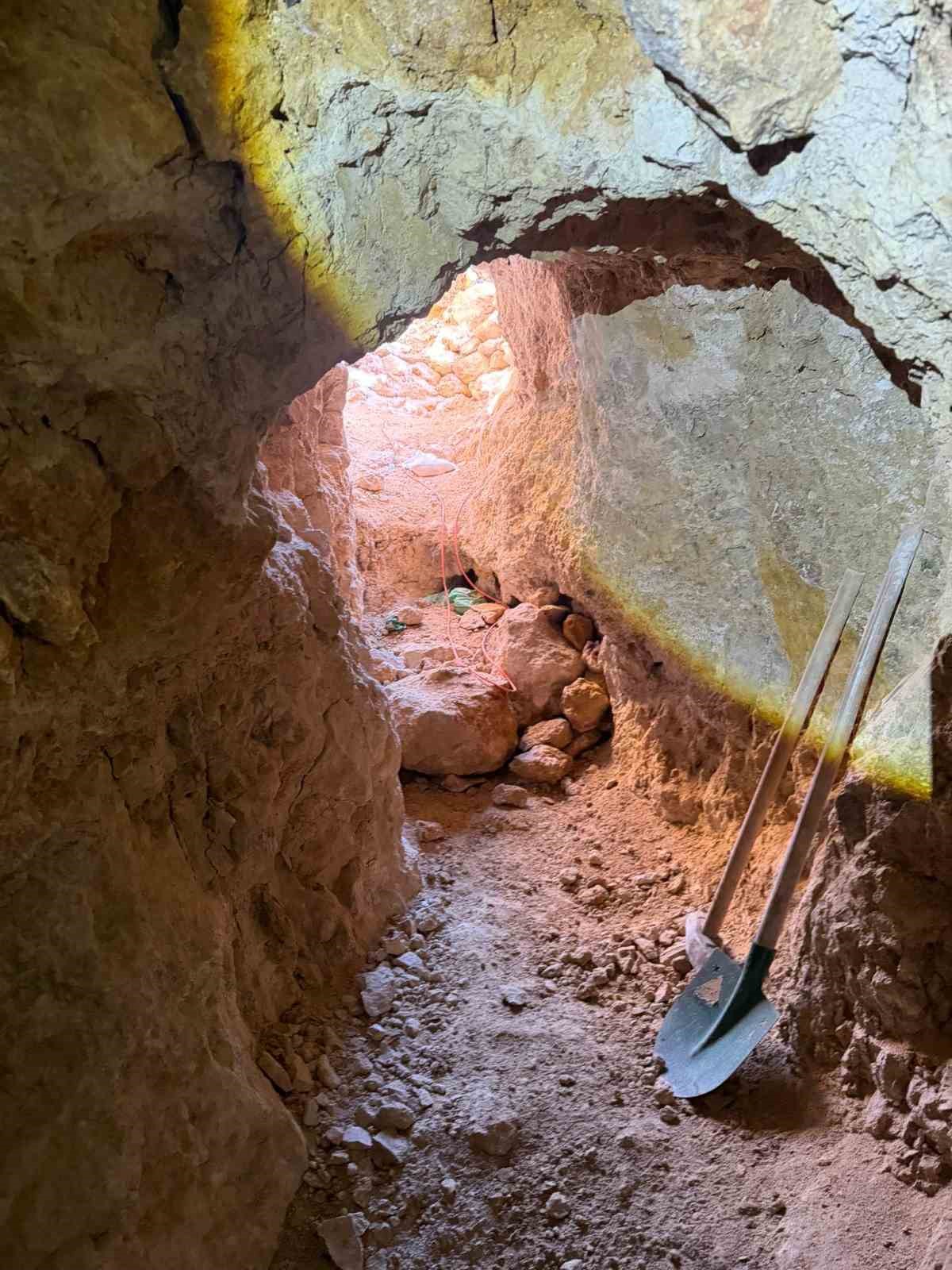 Jandarmadan Tokat’ta kaçak kazı baskını
