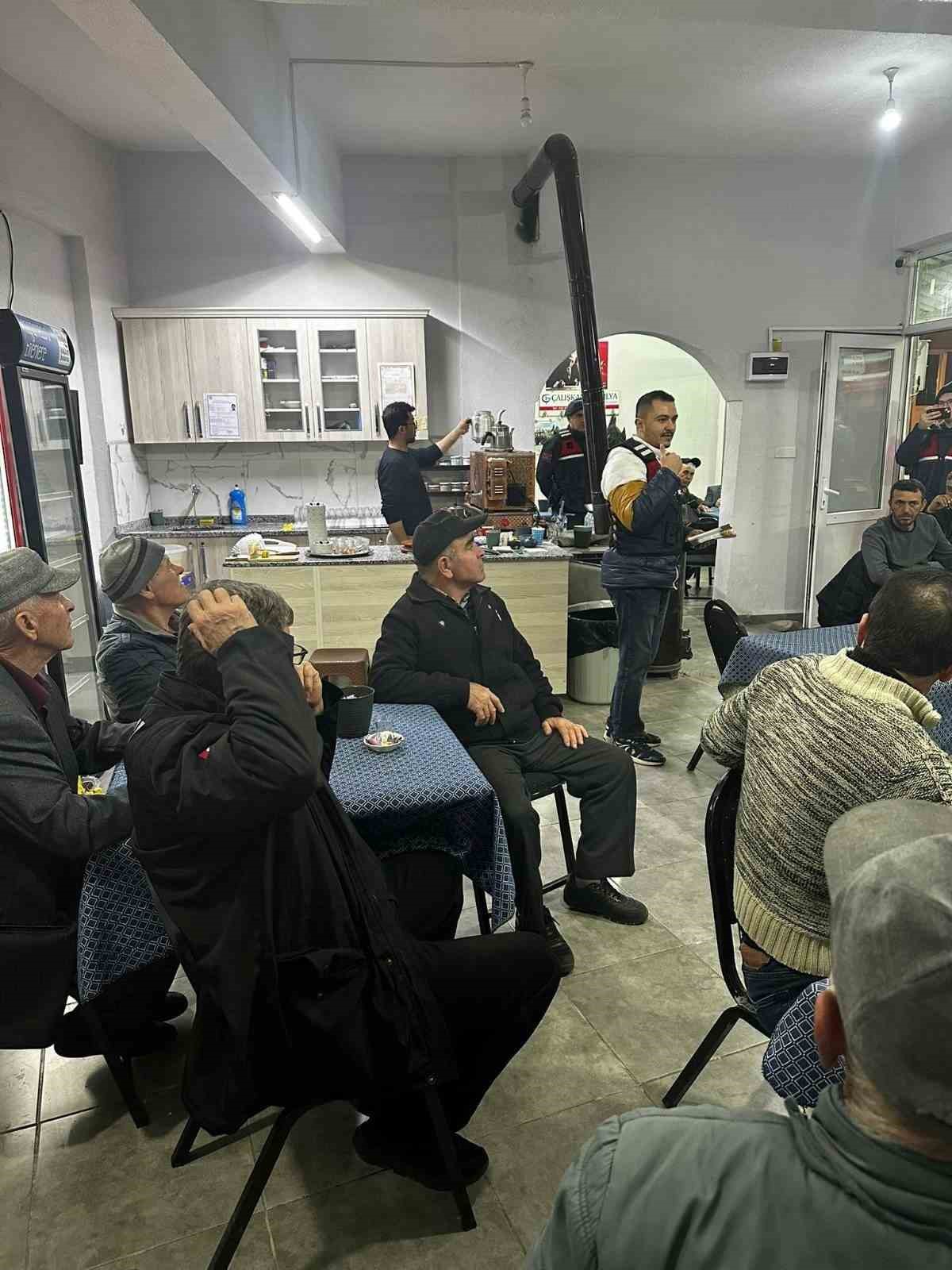 Jandarmadan vatandaşlara siber güvenlik bilgilendirmesi
