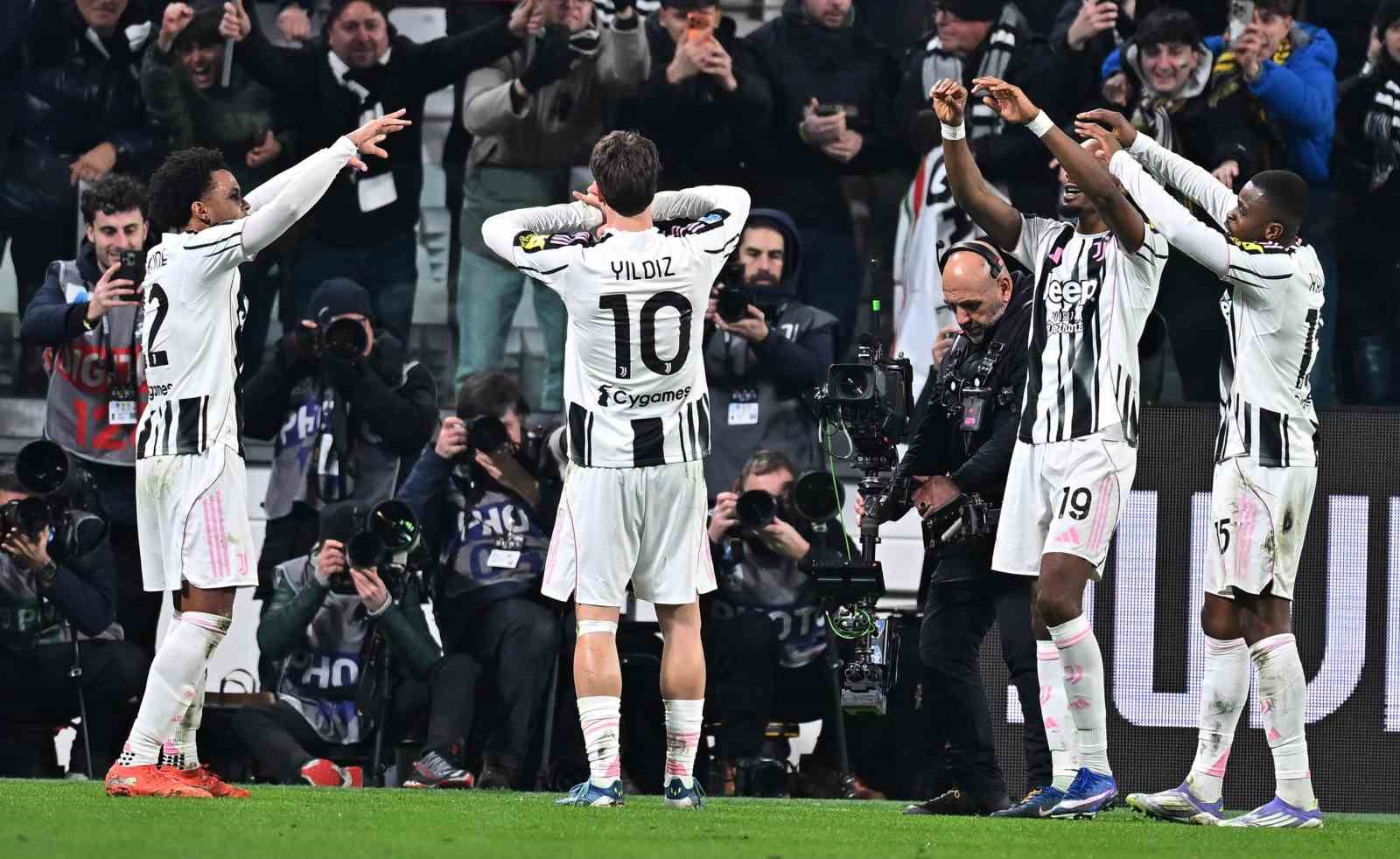 Juventus, Napoli’yi farklı mağlup etti
