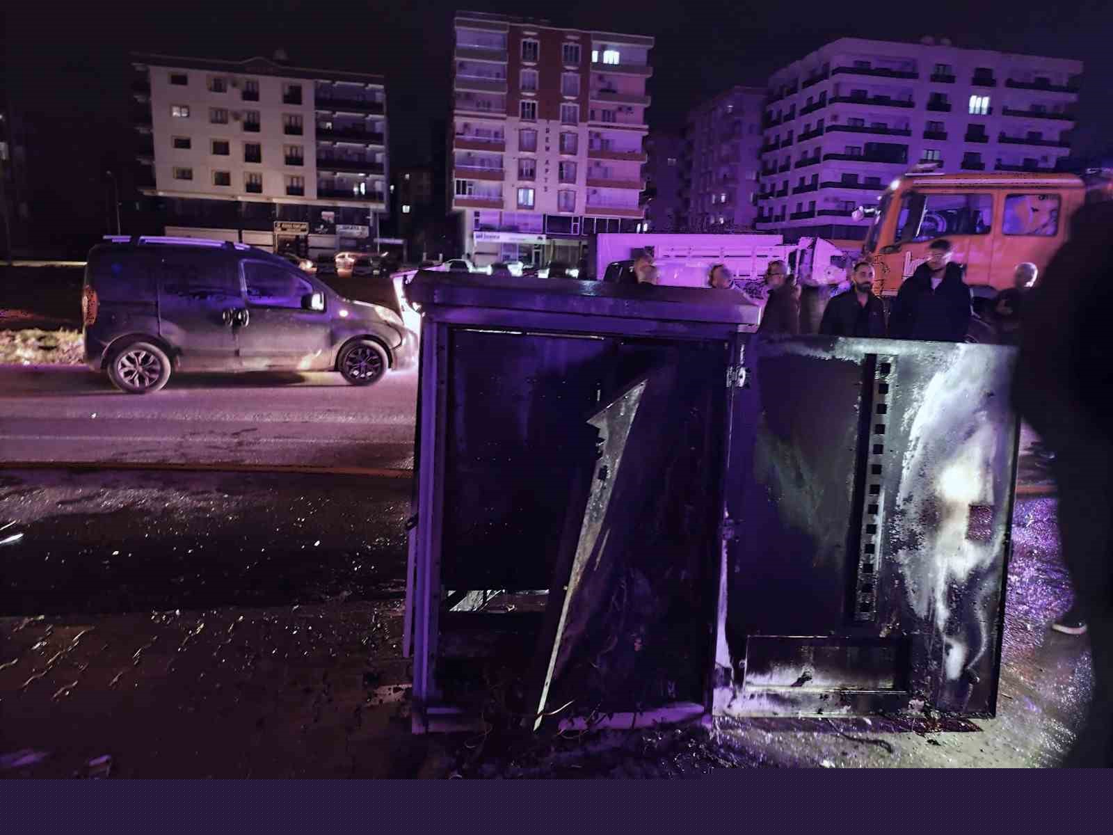 Kaçak elektrik kullanımı elektrik sayaçlarını kullanılamaz hale getirdi

