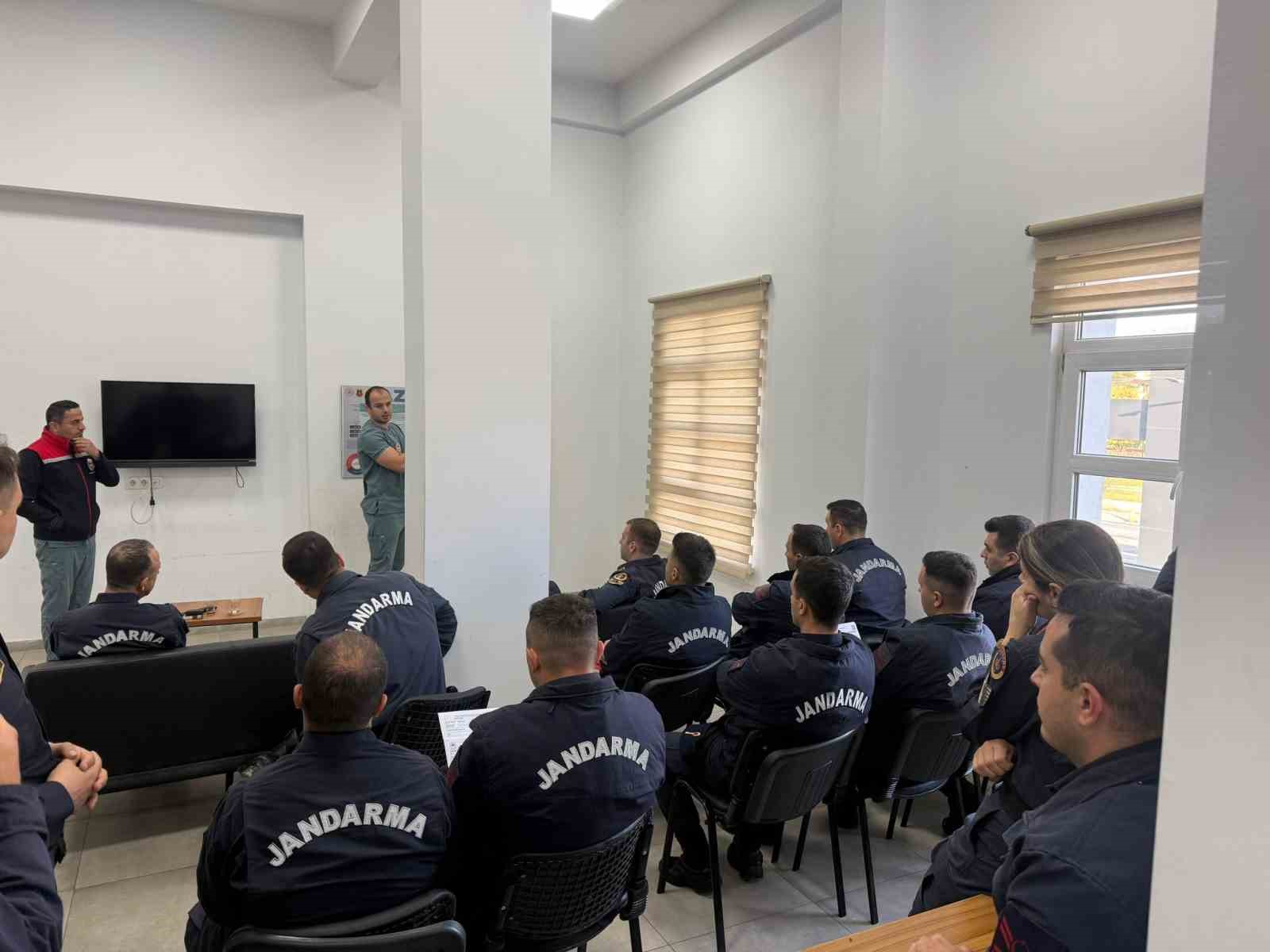 Kaçak hayvan sevklerine karşı İncirliova’da ortak çalışma
