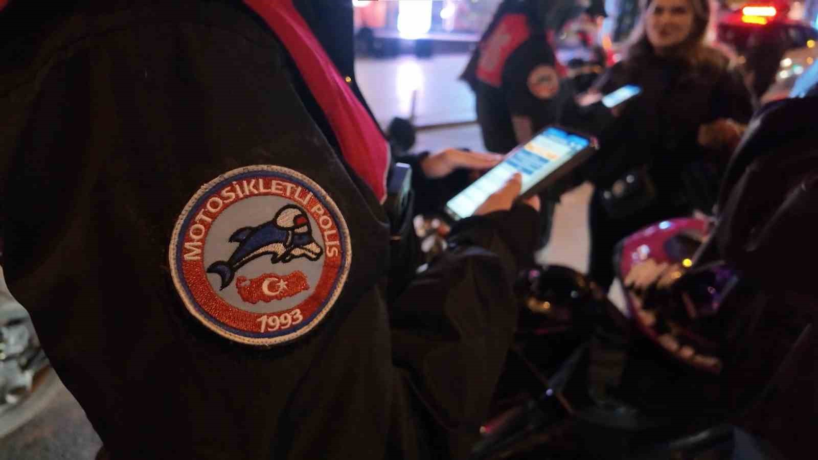 Kadıköy’de gece denetimleri: 1.2 milyon TL ceza, 159 araç trafikten men
