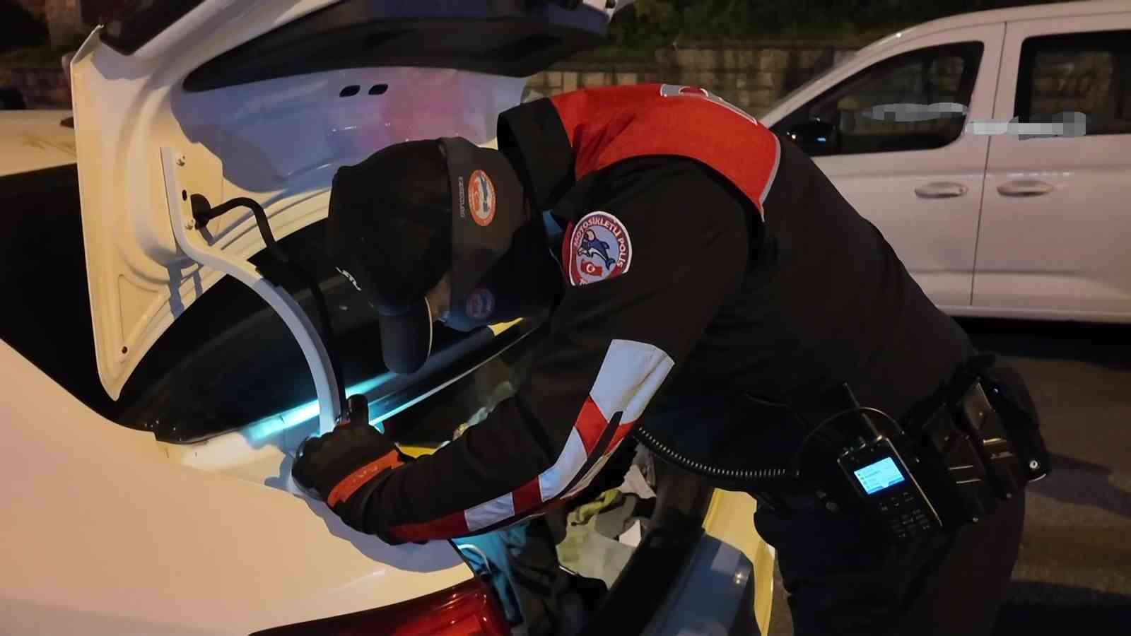 Kadıköy’de helikopter destekli asayiş denetimi
