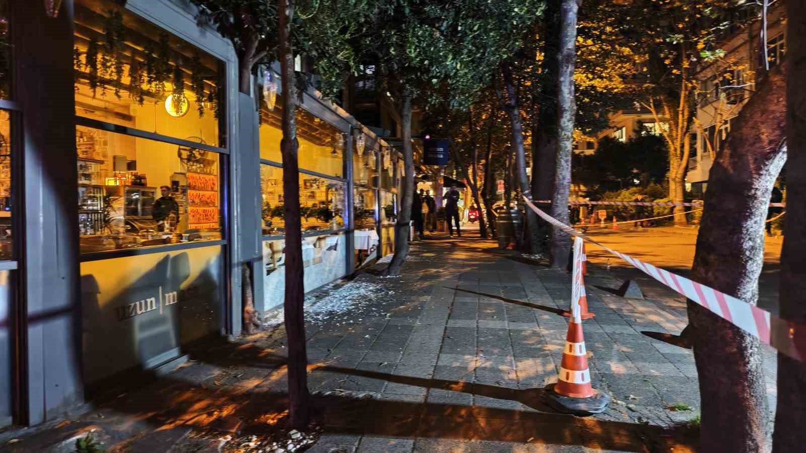 Kadıköy’de restorana silahlı saldırı: Tartışmanın ardından mekanı kurşunladı

