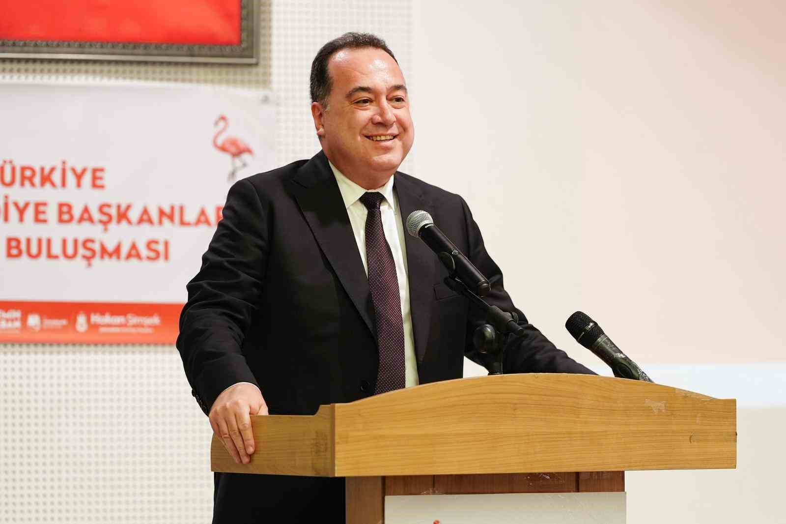 Kadın belediye başkanları Manisa’da buluştu
