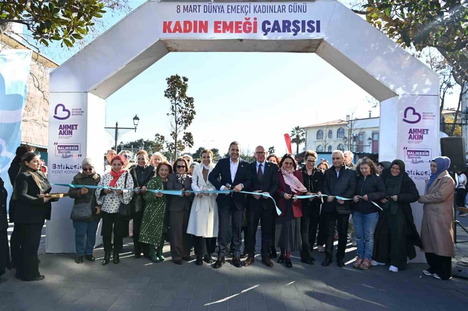 Kadın Emeği Çarşısı açıldı
